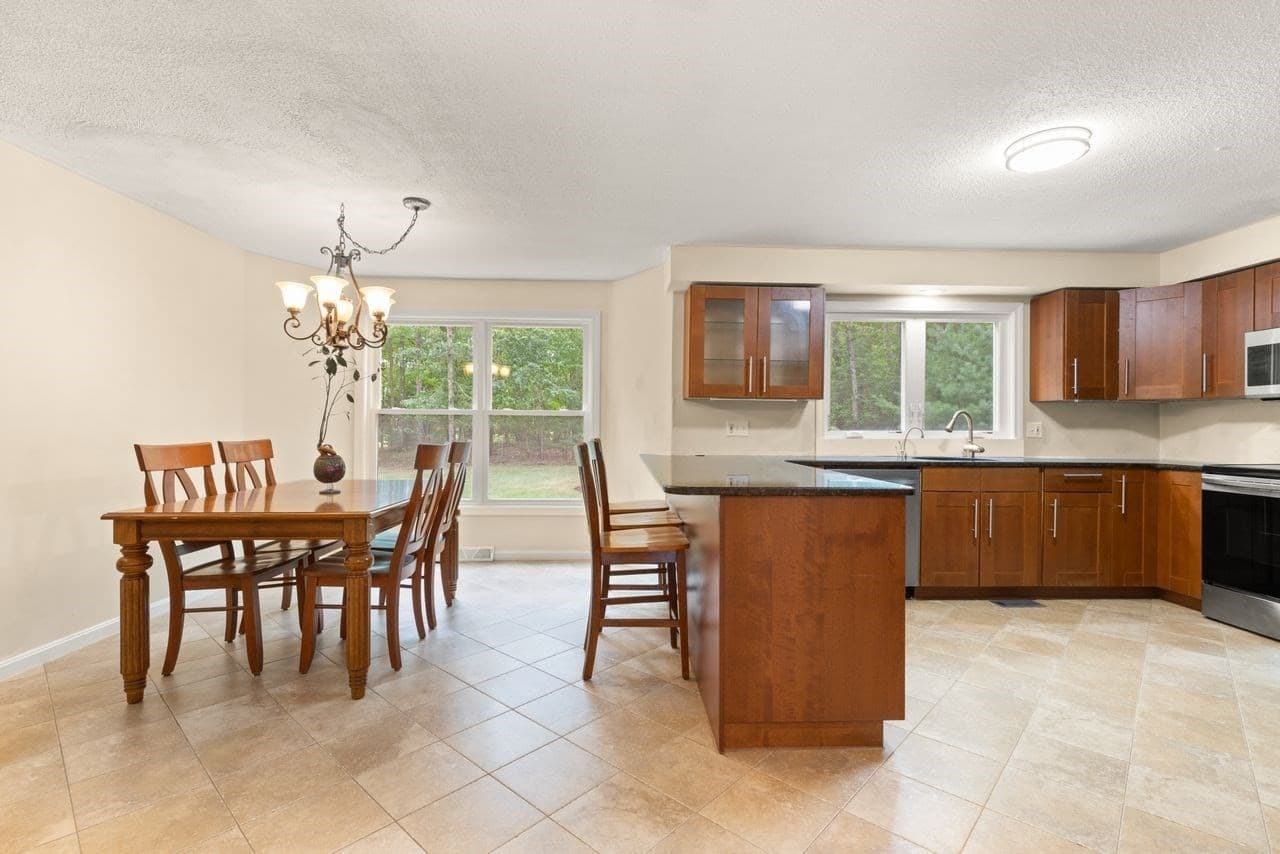 Single Family Residence at 14 Fox Hollow Ln, Sharon MA 02067, Sharon, photo 11 of 41