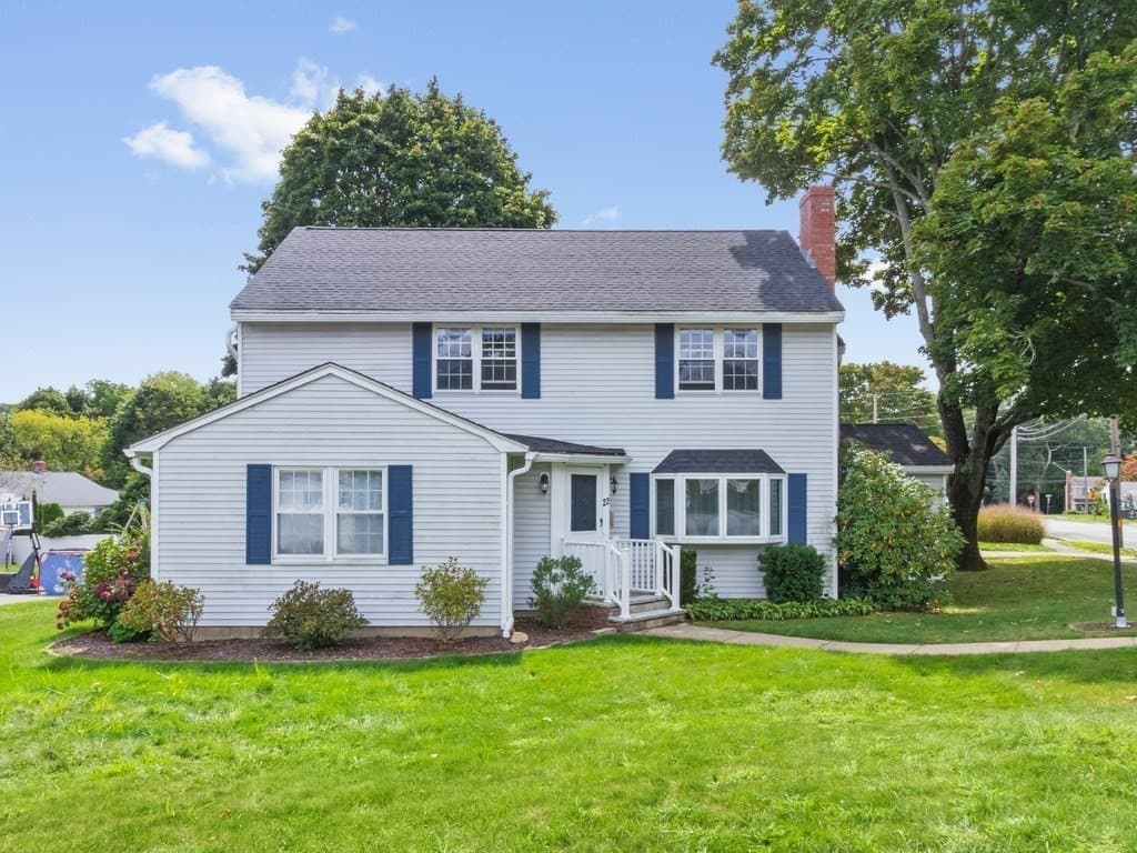 Single Family Residence at 22 Abbott Road, Waltham MA 02452, Waltham, photo 2 of 29