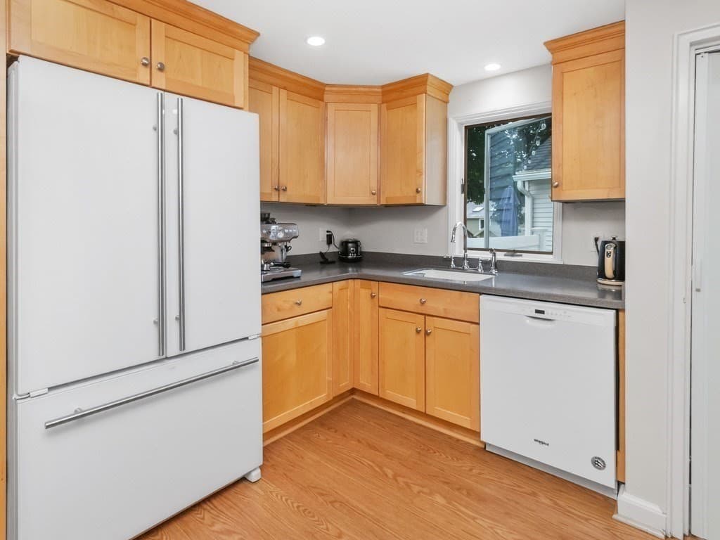 Single Family Residence at 22 Abbott Road, Waltham MA 02452, Waltham, photo 8 of 29