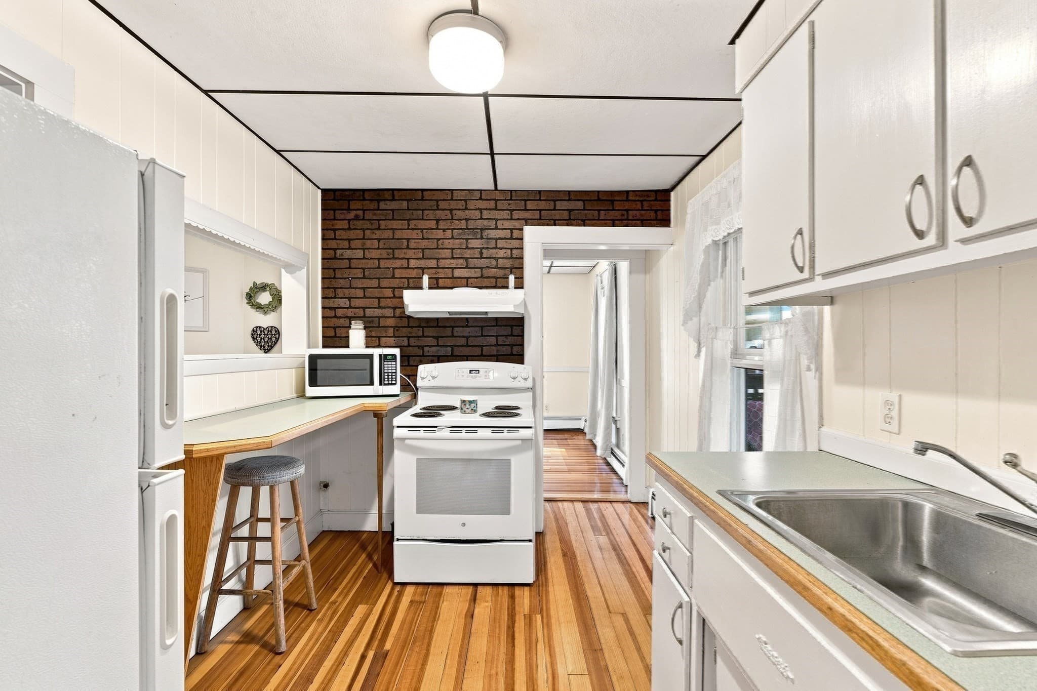Multi Family at 67 Oakwood Ave, Lynn MA 01902, Lynn, photo 15 of 38