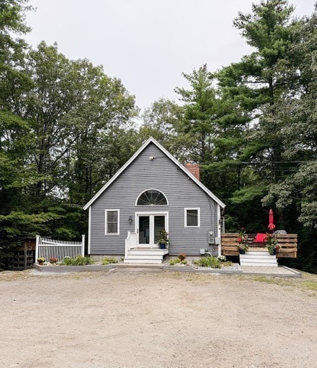 30 Odell Rd, Sandown NH 03873