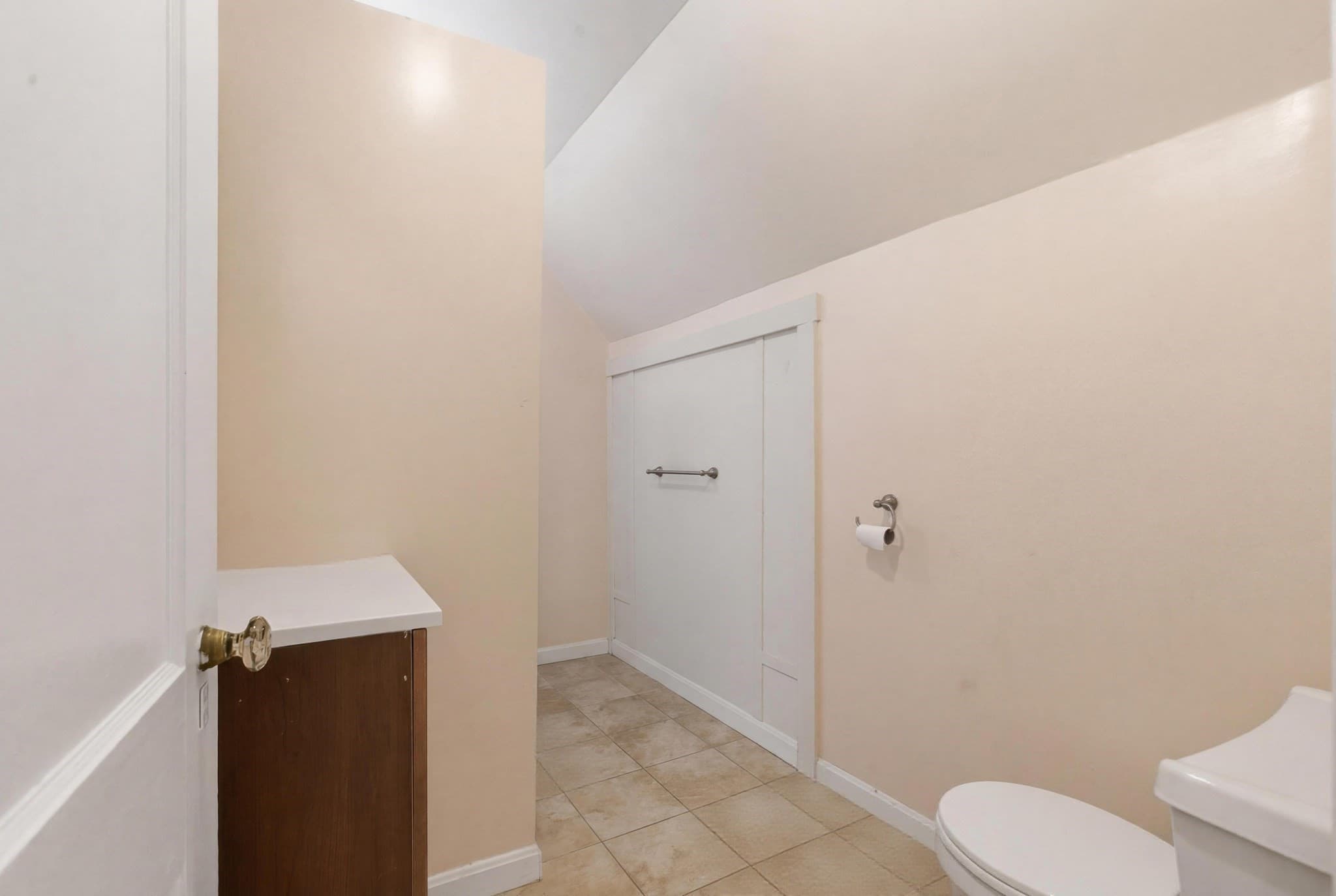 2 Family - 2 Units Up/Down at 22 E Emerson St, Melrose MA 02176, Melrose, photo 23 of 30