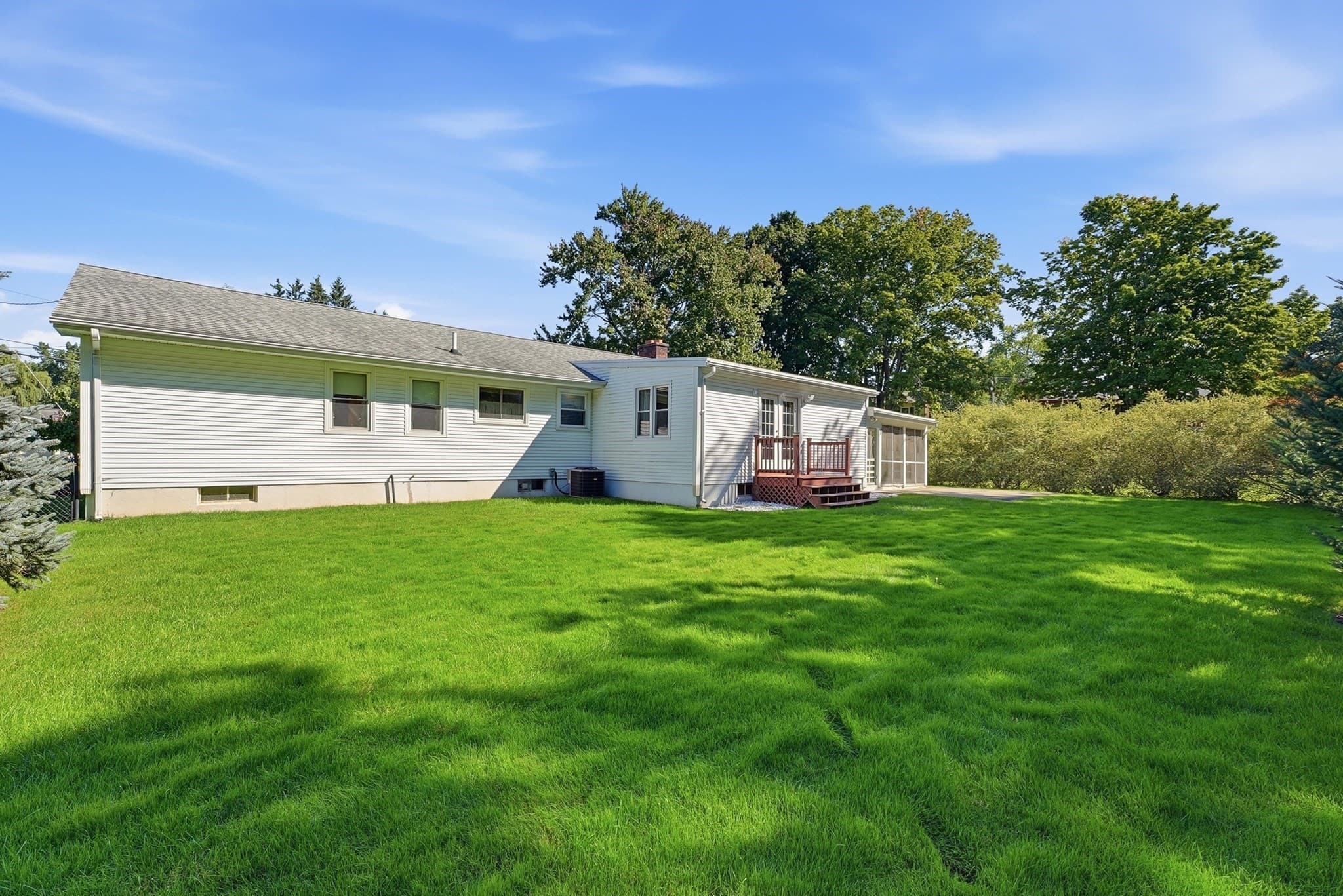 Single Family Residence at 19 Old Barn Road, West Springfield MA 01089, West Springfield, photo 34 of 42