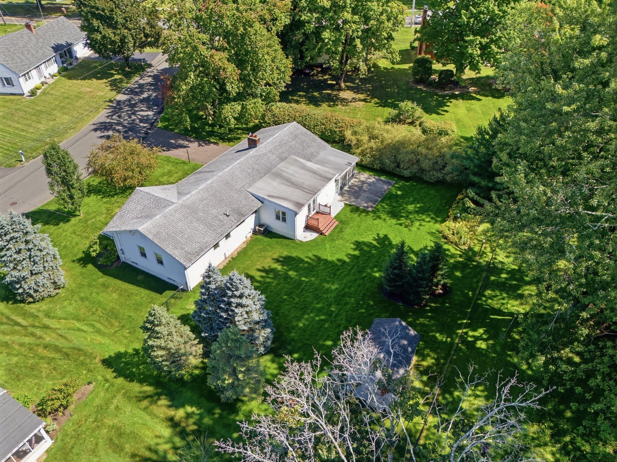 Single Family Residence at 19 Old Barn Road, West Springfield MA 01089, West Springfield, photo 40 of 42