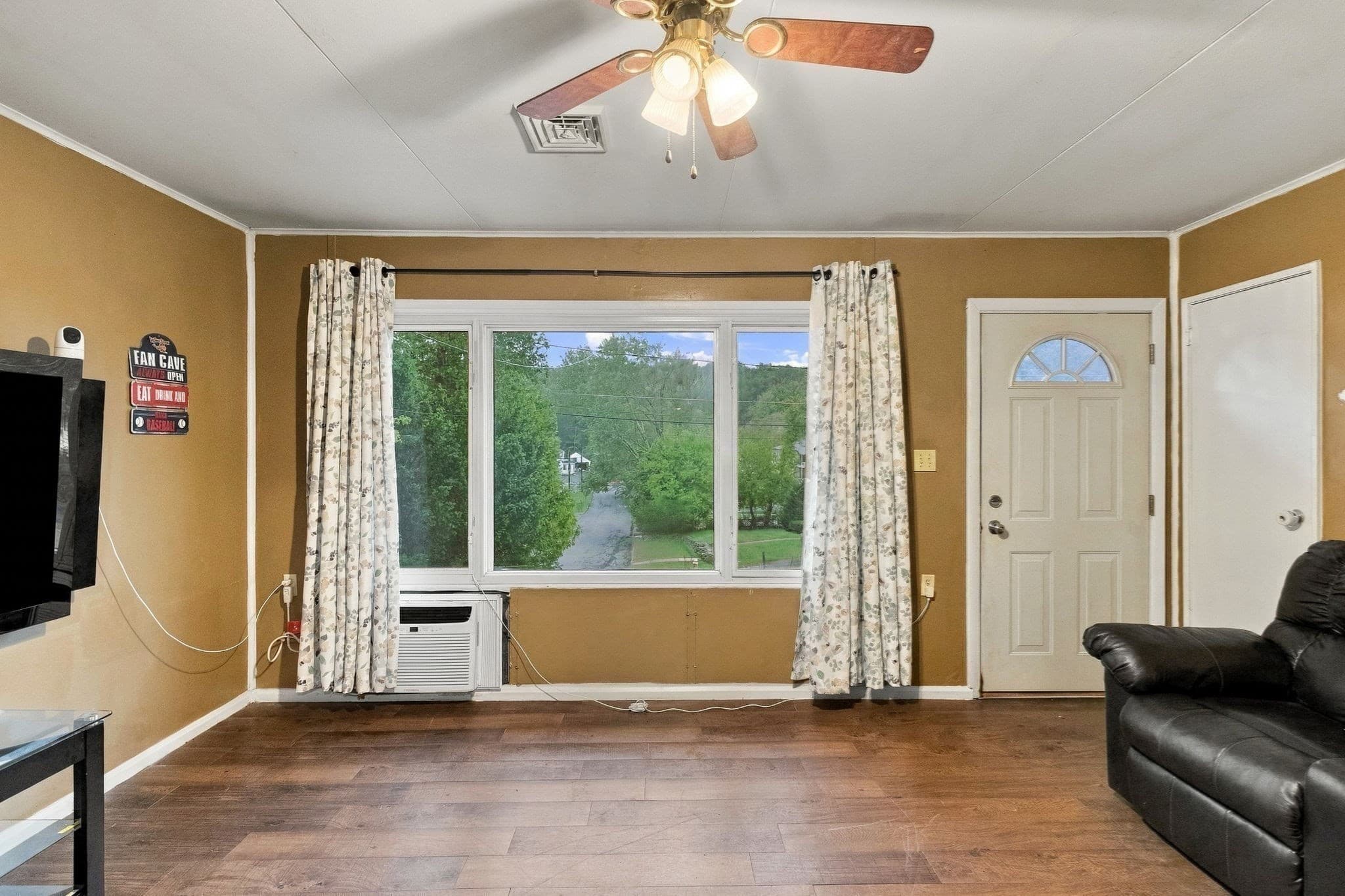 Single Family Residence at 20 Hillside Drive, Northbridge MA 01588, Northbridge, photo 14 of 29