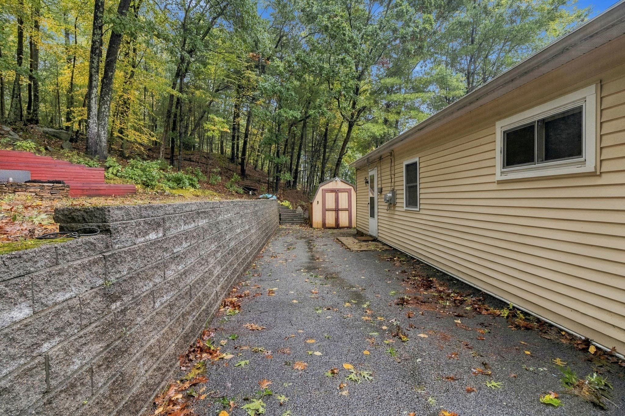 Single Family Residence at 20 Hillside Drive, Northbridge MA 01588, Northbridge, photo 25 of 29