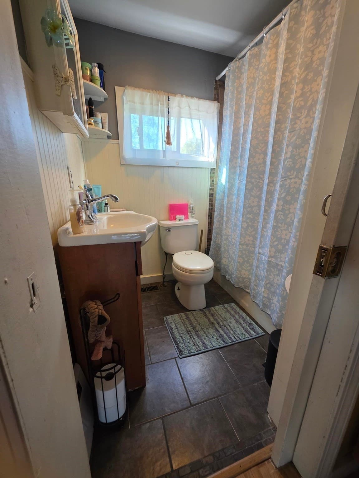 Single Family Residence at 23 Coolidge Ave, Montague MA 01376, Montague, photo 13 of 17