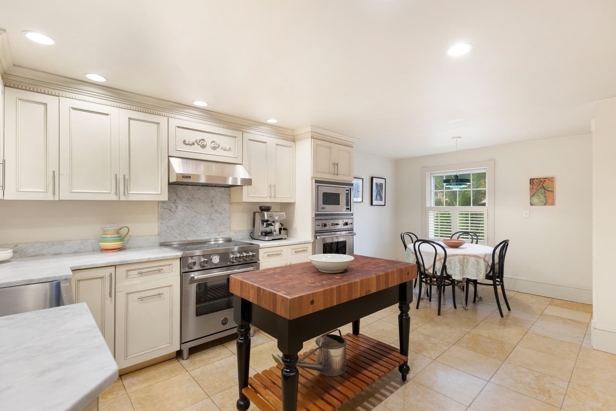 Single Family Residence at 82 Old River Place, Dedham MA 02026, Dedham, photo 9 of 41