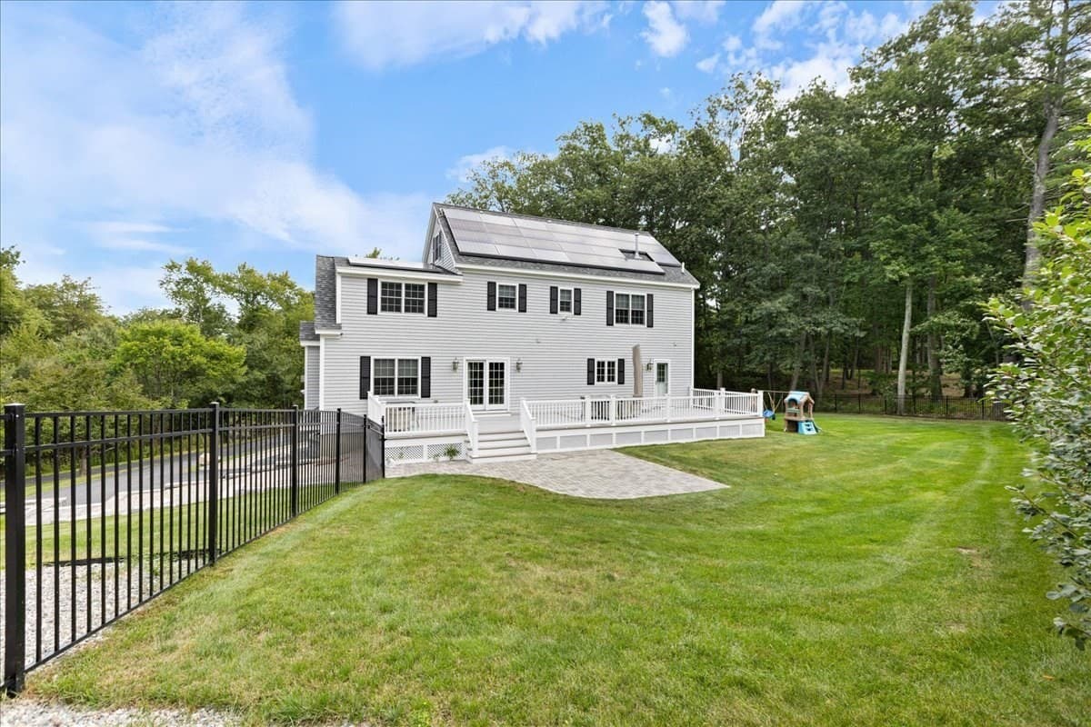 Single Family Residence at 4 Darrens Way, Methuen MA 01844, Methuen, photo 36 of 42