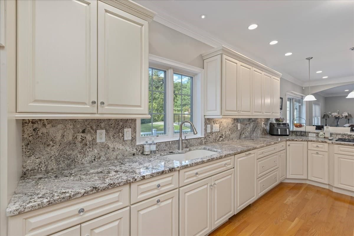 Single Family Residence at 4 Darrens Way, Methuen MA 01844, Methuen, photo 10 of 42