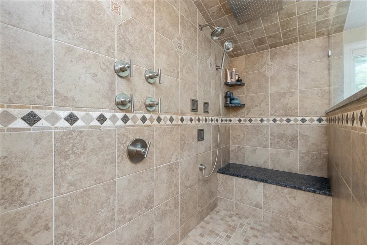 Single Family Residence at 4 Darrens Way, Methuen MA 01844, Methuen, photo 33 of 42