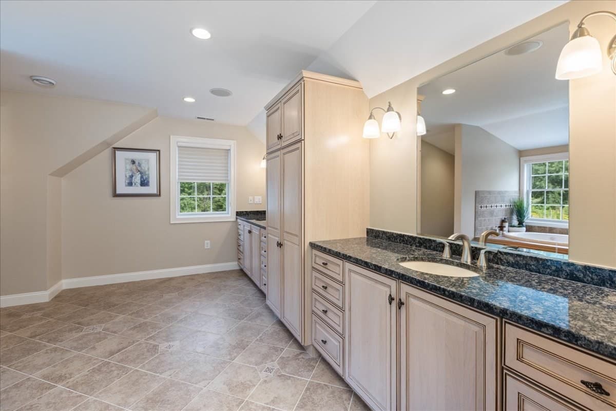 Single Family Residence at 4 Darrens Way, Methuen MA 01844, Methuen, photo 31 of 42