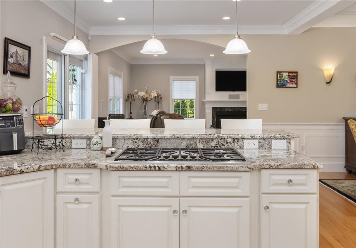 Single Family Residence at 4 Darrens Way, Methuen MA 01844, Methuen, photo 8 of 42