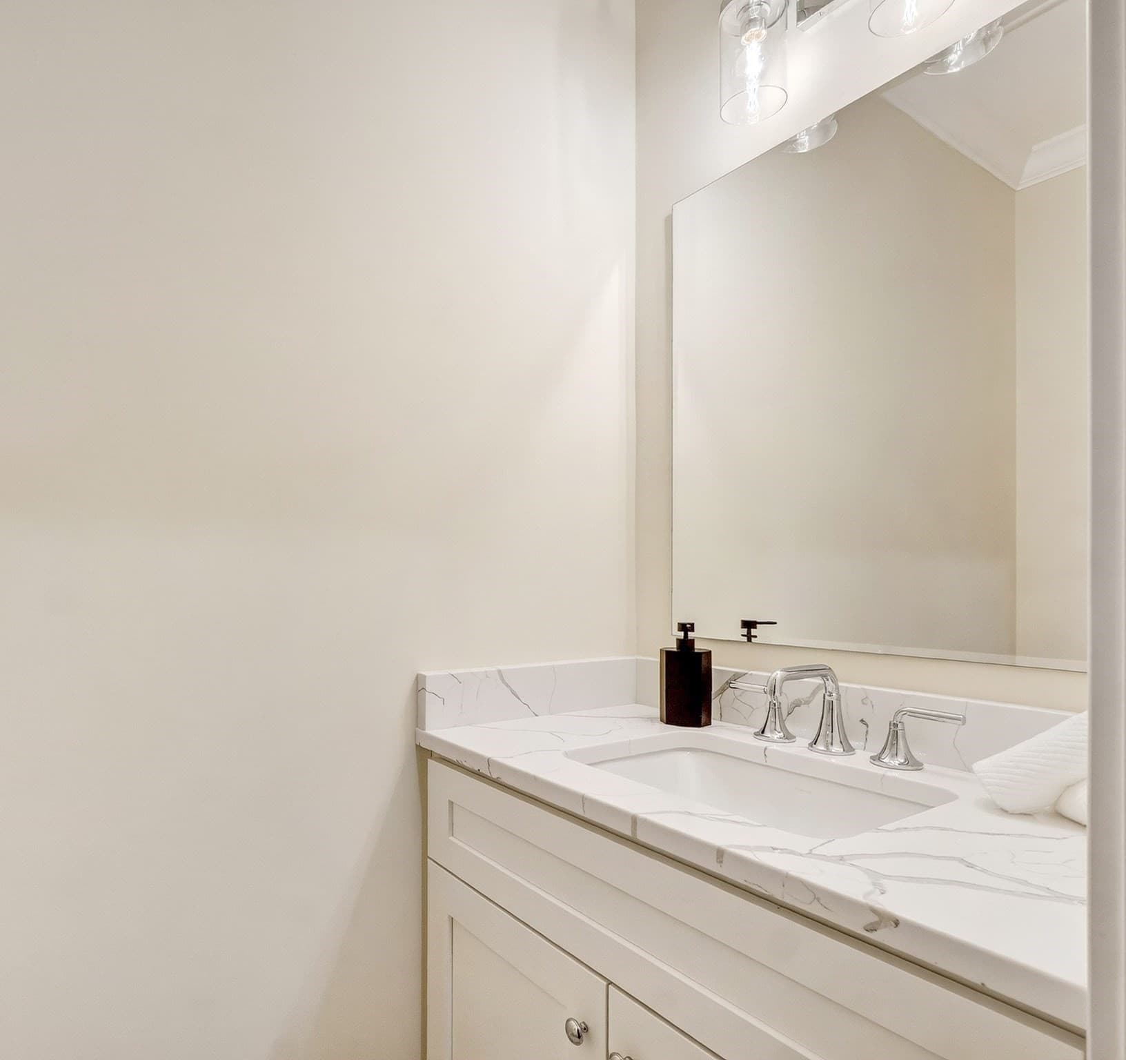 Condominium at 305 Concord Rd # 1, Billerica MA 01821, Billerica, photo 15 of 42