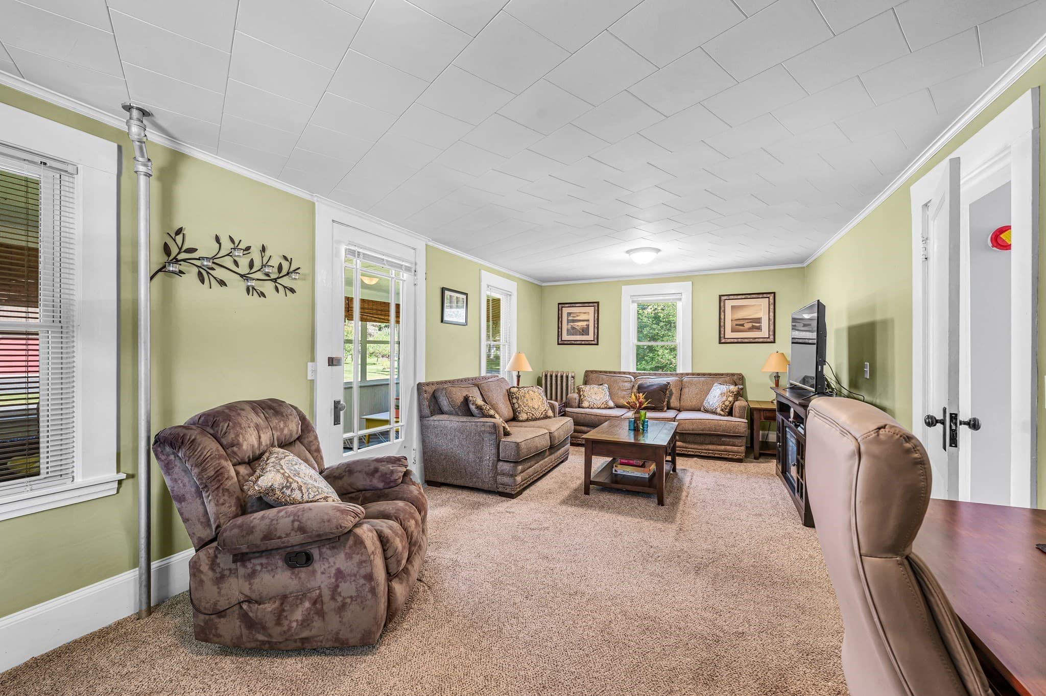 Single Family Residence at 123 Metacomet St, Belchertown MA 01007, Belchertown, photo 17 of 37