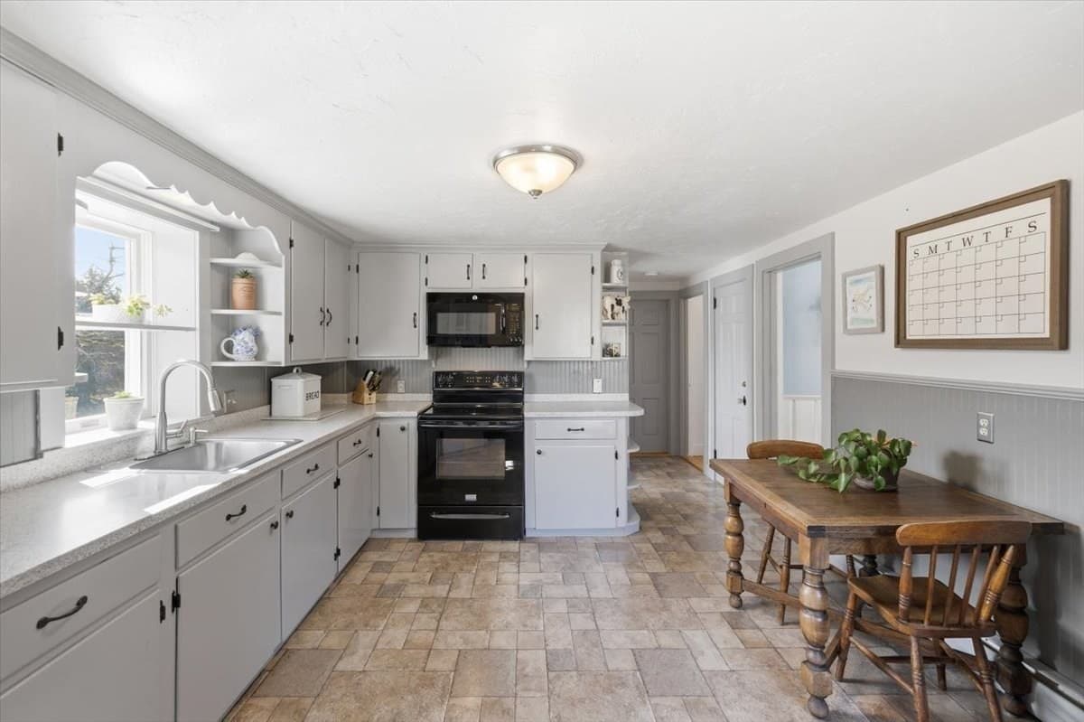 Single Family Residence at 44 Brick Kiln Rd, Falmouth MA 02536, Falmouth, photo 6 of 42