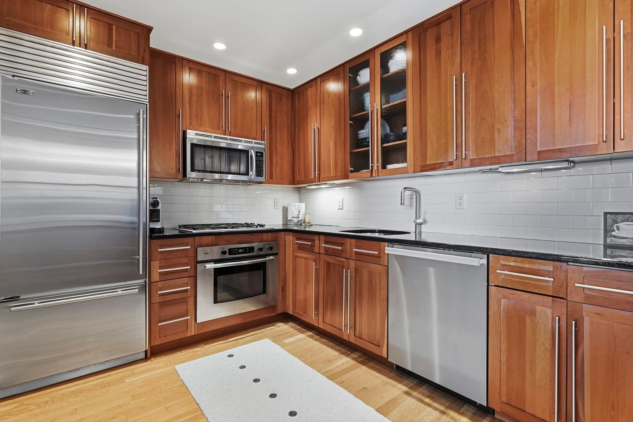 Condominium at 85 E India Row # 30D, Boston MA 02110, photo 2 of 31
