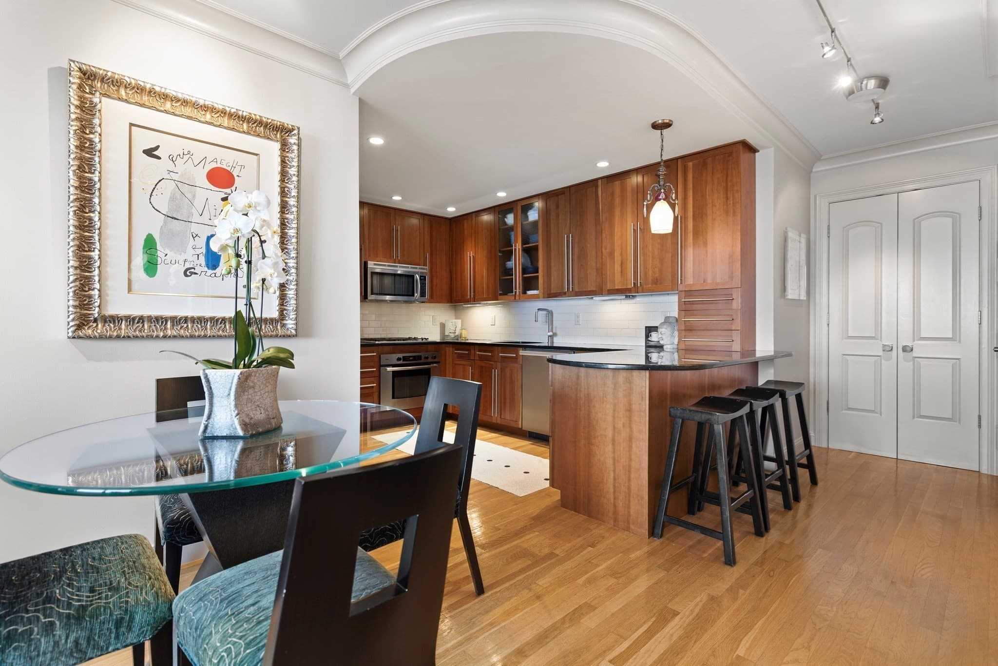 Condominium at 85 E India Row # 30D, Boston MA 02110, photo 3 of 31