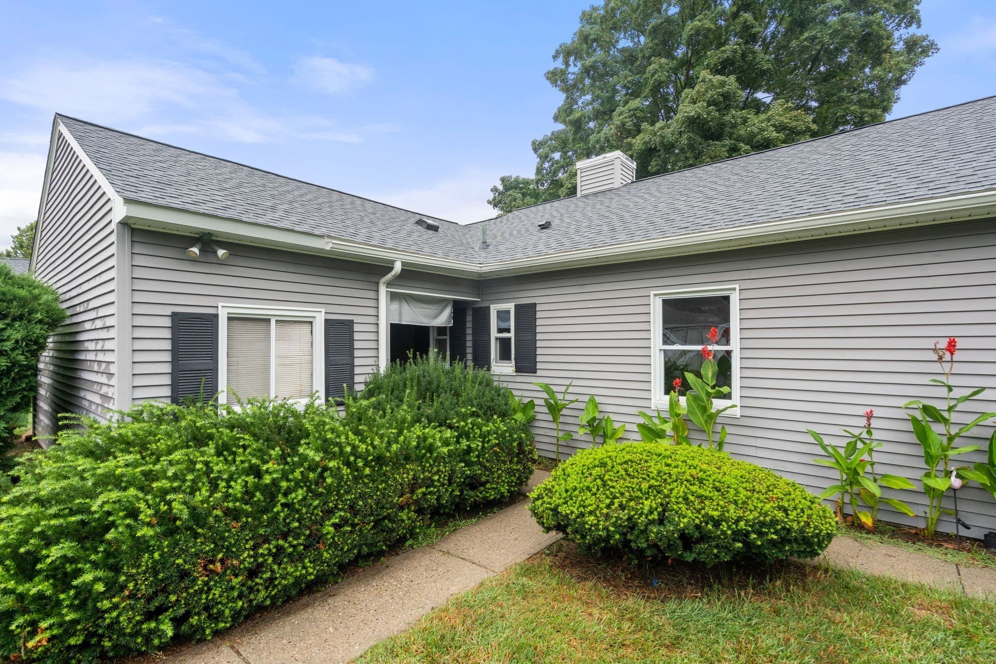 Condominium at 54 Horseshoe Dr # 54, Chicopee MA 01022, Chicopee, photo 26 of 32