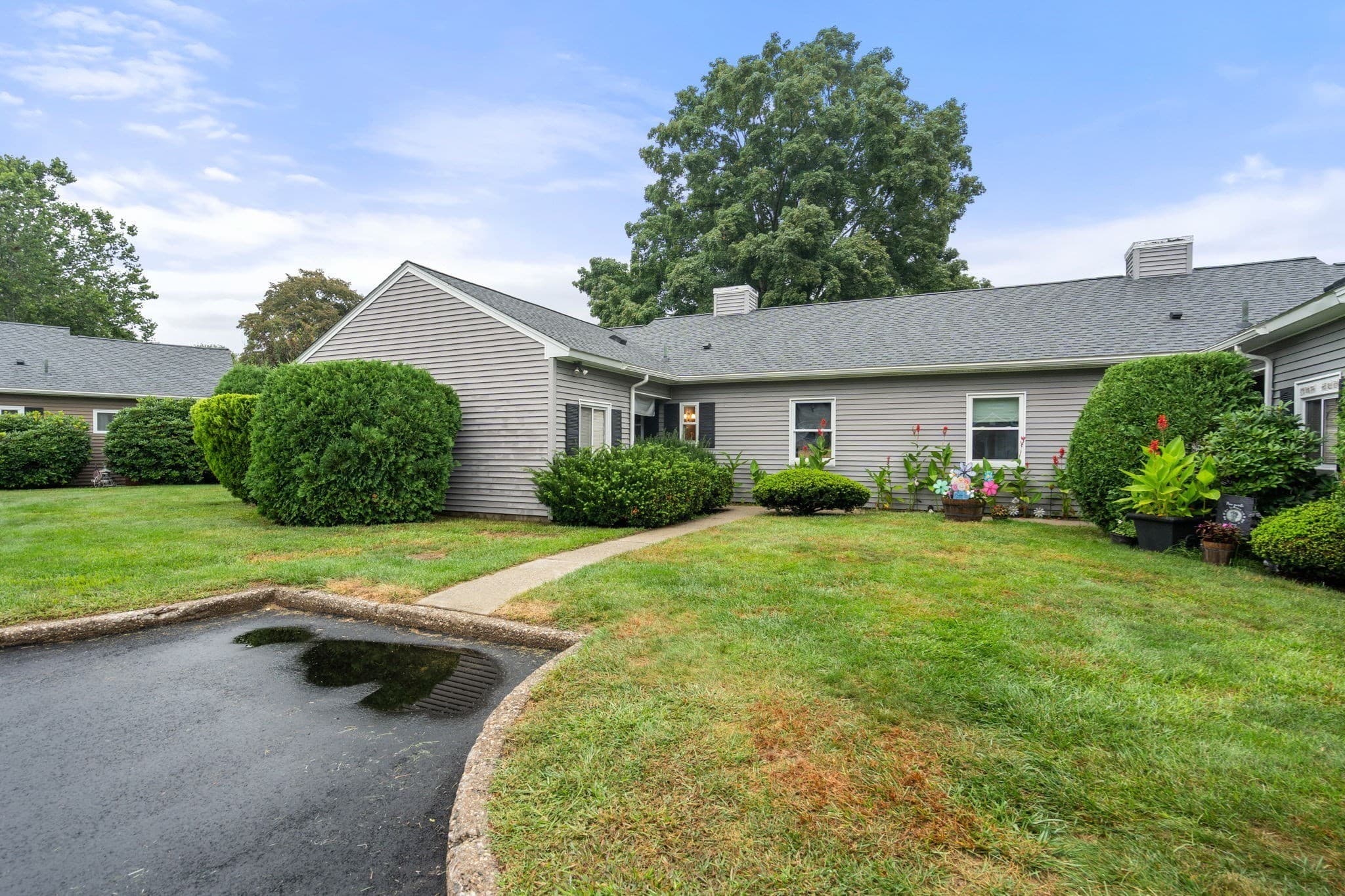 Condominium at 54 Horseshoe Dr # 54, Chicopee MA 01022, Chicopee, photo 29 of 32
