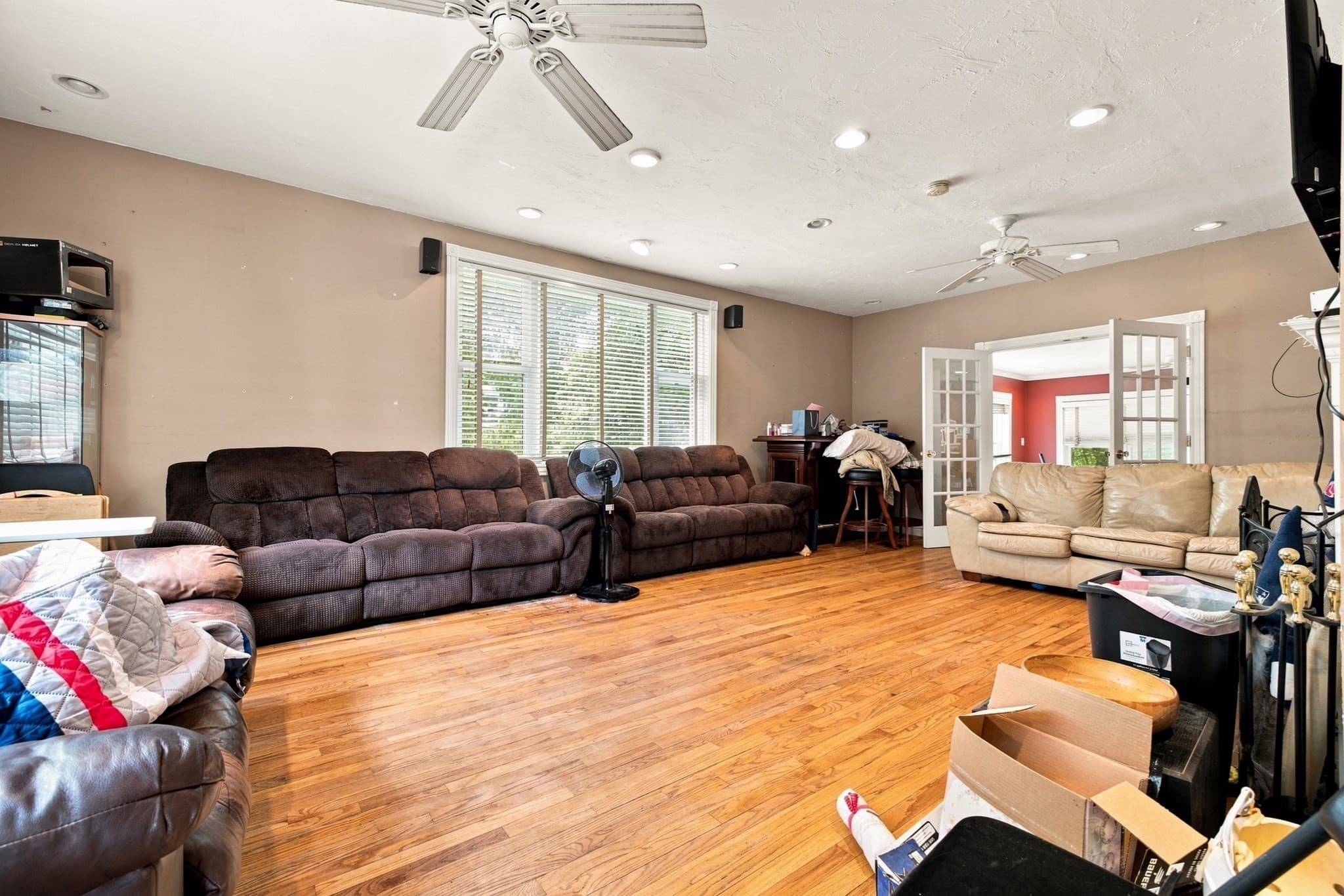 Single Family Residence at 10 Pilgrim Way, Walpole MA 02032, Walpole, photo 5 of 27