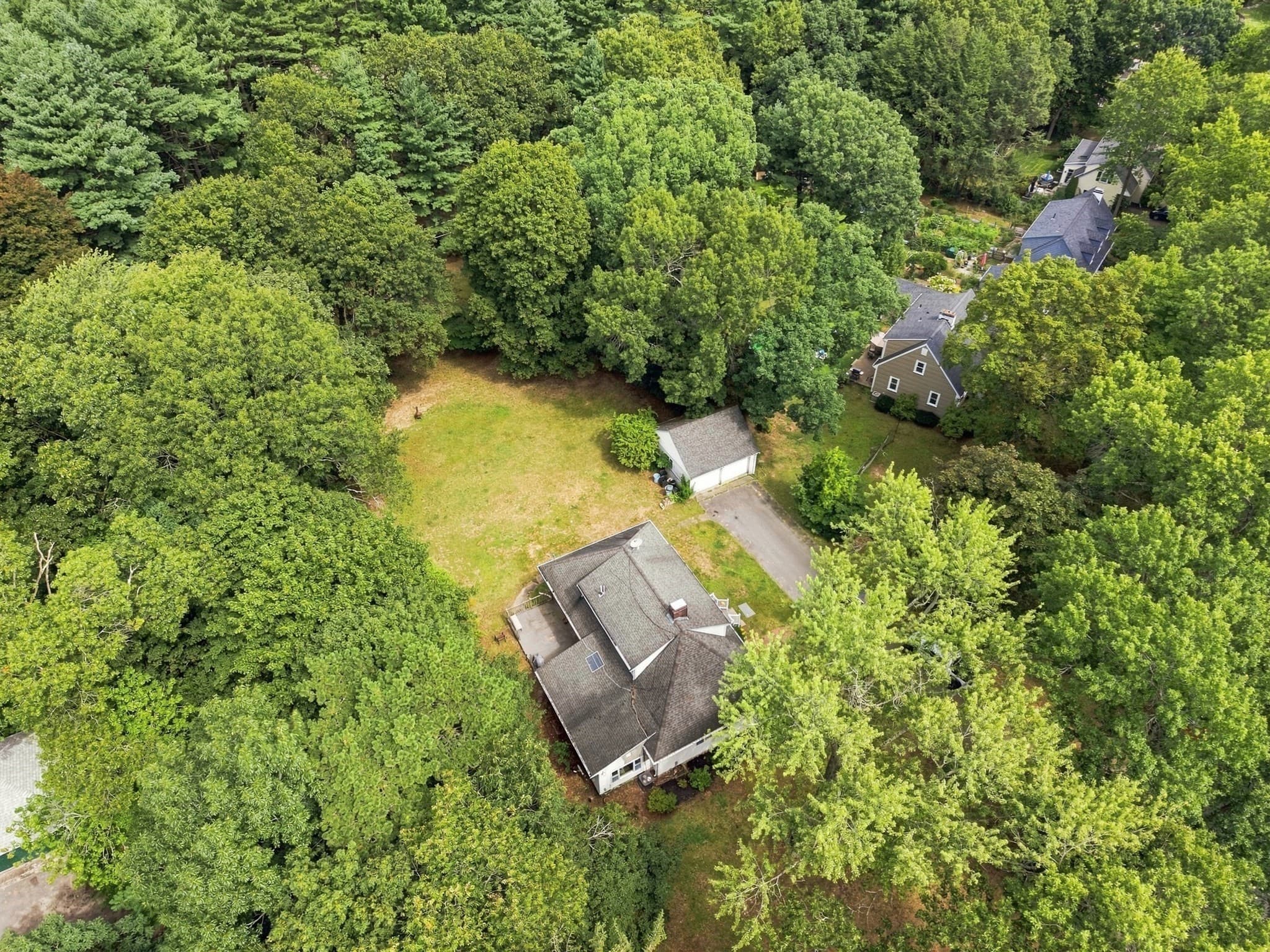 Single Family Residence at 10 Pilgrim Way, Walpole MA 02032, Walpole, photo 24 of 27