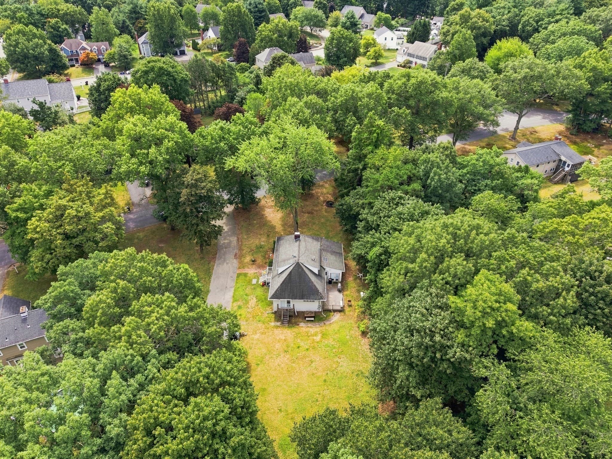 Single Family Residence at 10 Pilgrim Way, Walpole MA 02032, Walpole, photo 25 of 27