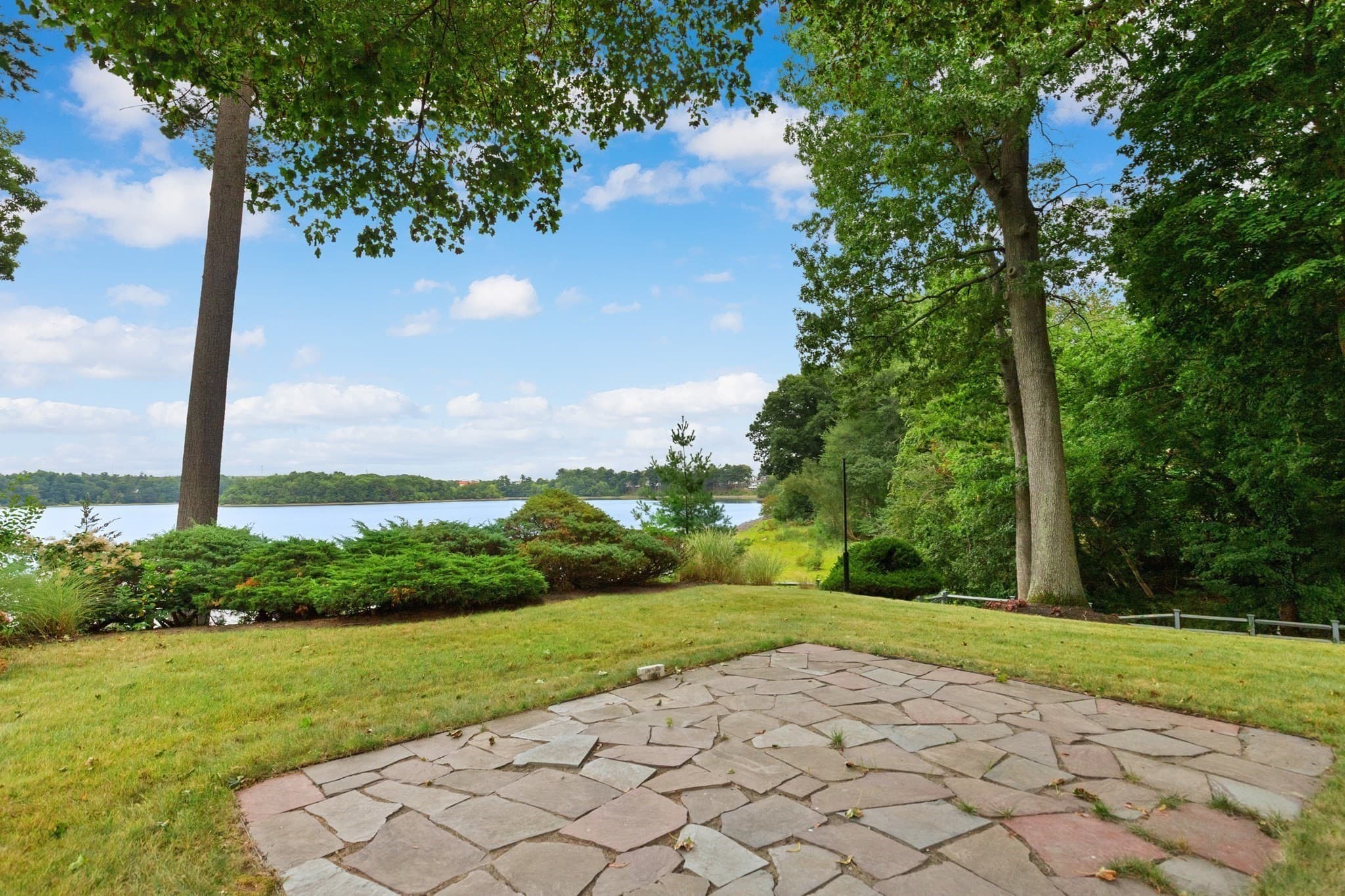 Single Family Residence at 48 Locksley Rd, Lynnfield MA 01940, Lynnfield, photo 27 of 37