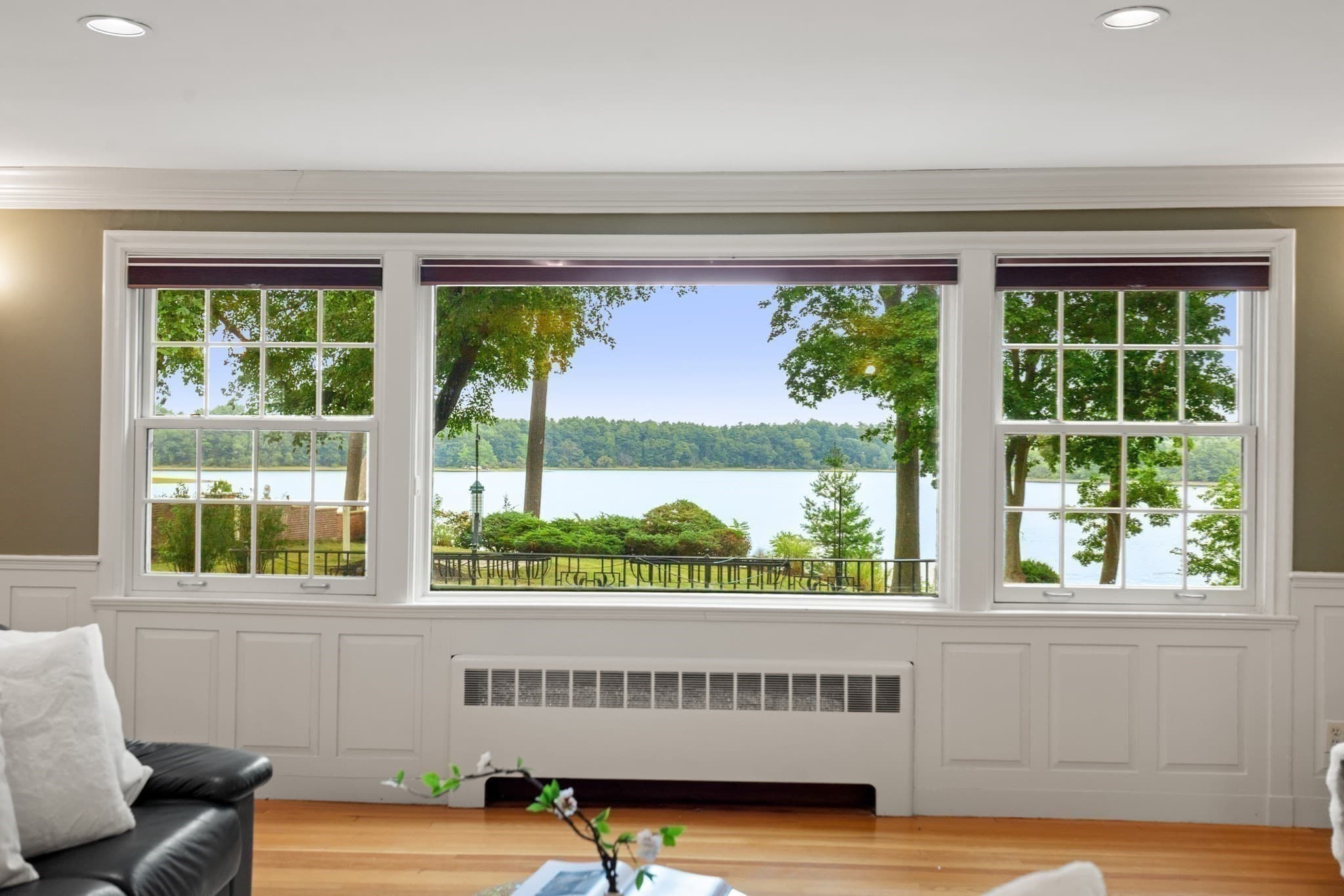 Single Family Residence at 48 Locksley Rd, Lynnfield MA 01940, Lynnfield, photo 6 of 37