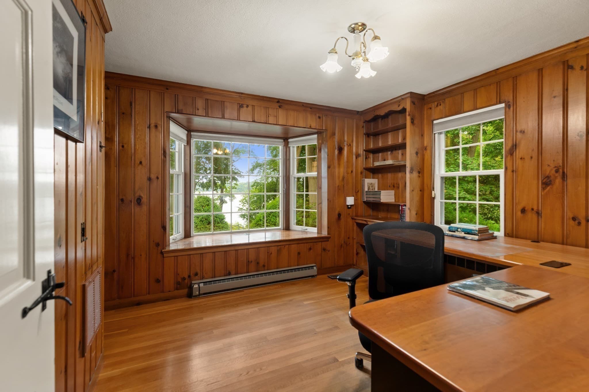 Single Family Residence at 48 Locksley Rd, Lynnfield MA 01940, Lynnfield, photo 10 of 37