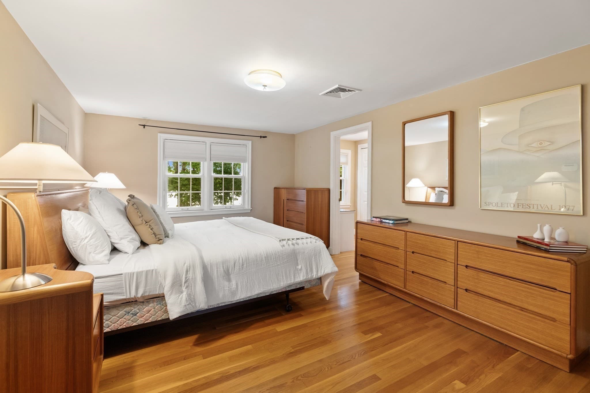 Single Family Residence at 48 Locksley Rd, Lynnfield MA 01940, Lynnfield, photo 15 of 37