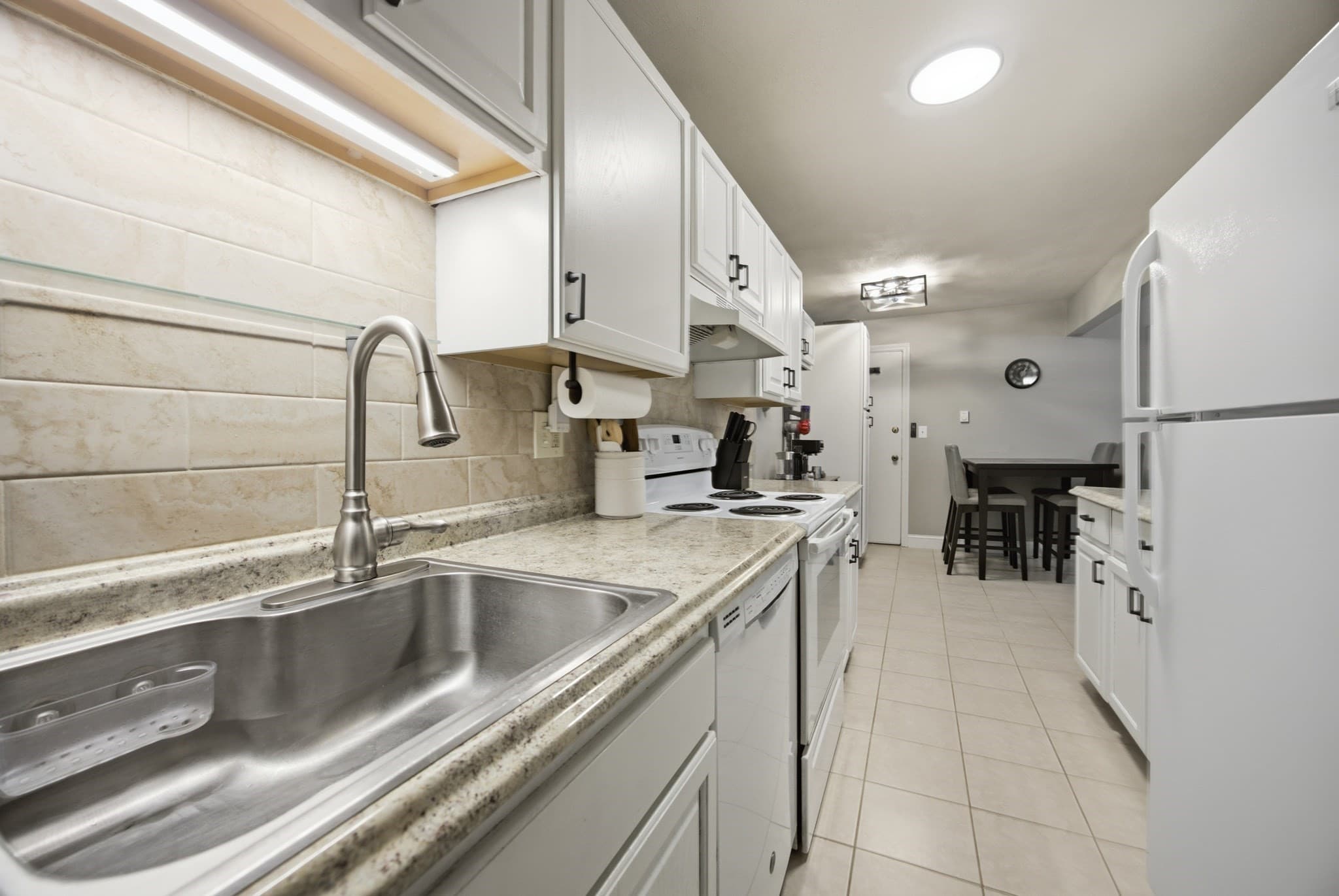 Condominium at 207 Samoset Street # B16, Plymouth MA 02360, Plymouth, photo 8 of 25