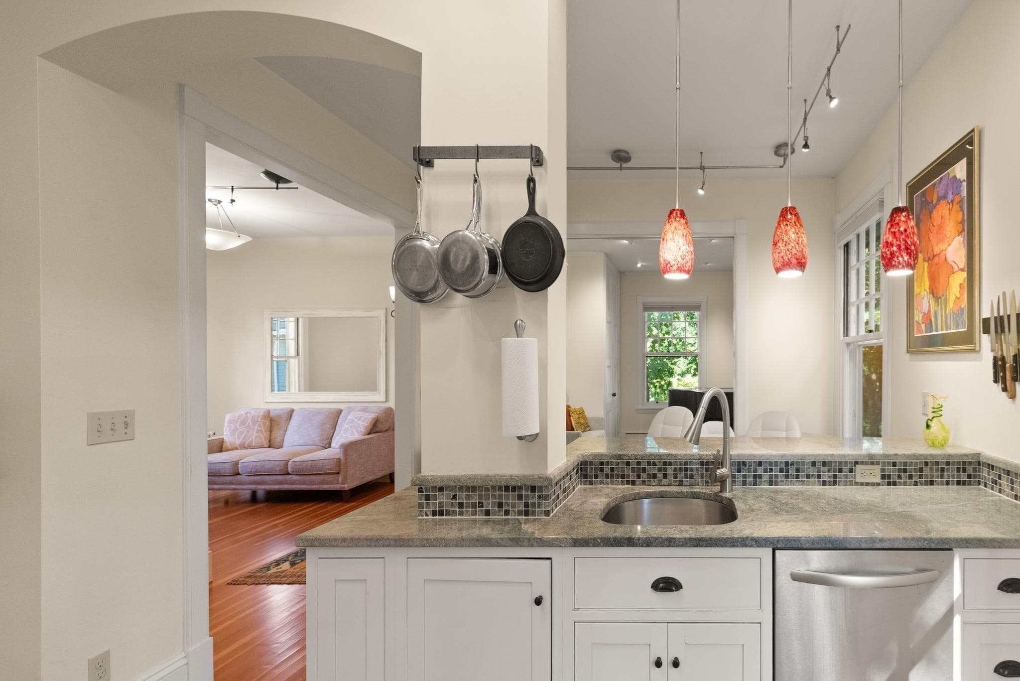 Condominium at 158 Hesperus Ave # 2L, Gloucester MA 01930, Gloucester, photo 12 of 39