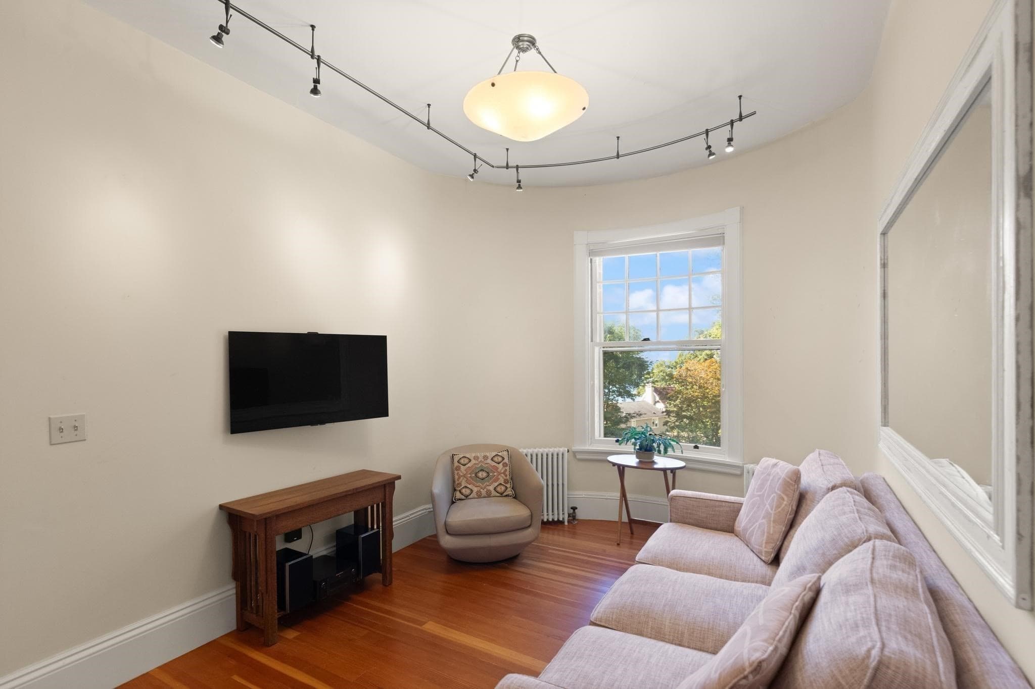 Condominium at 158 Hesperus Ave # 2L, Gloucester MA 01930, Gloucester, photo 22 of 39