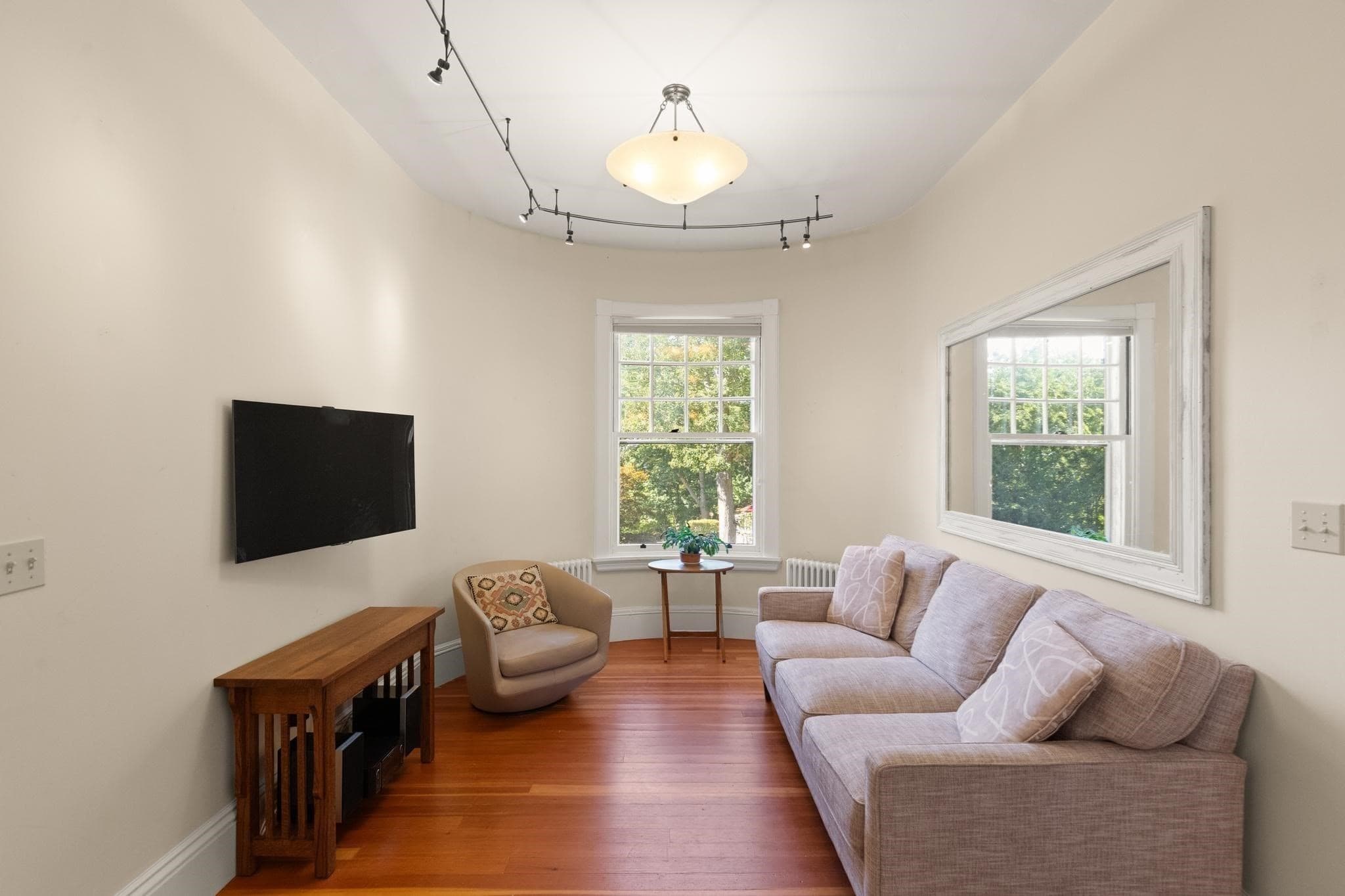 Condominium at 158 Hesperus Ave # 2L, Gloucester MA 01930, Gloucester, photo 20 of 39