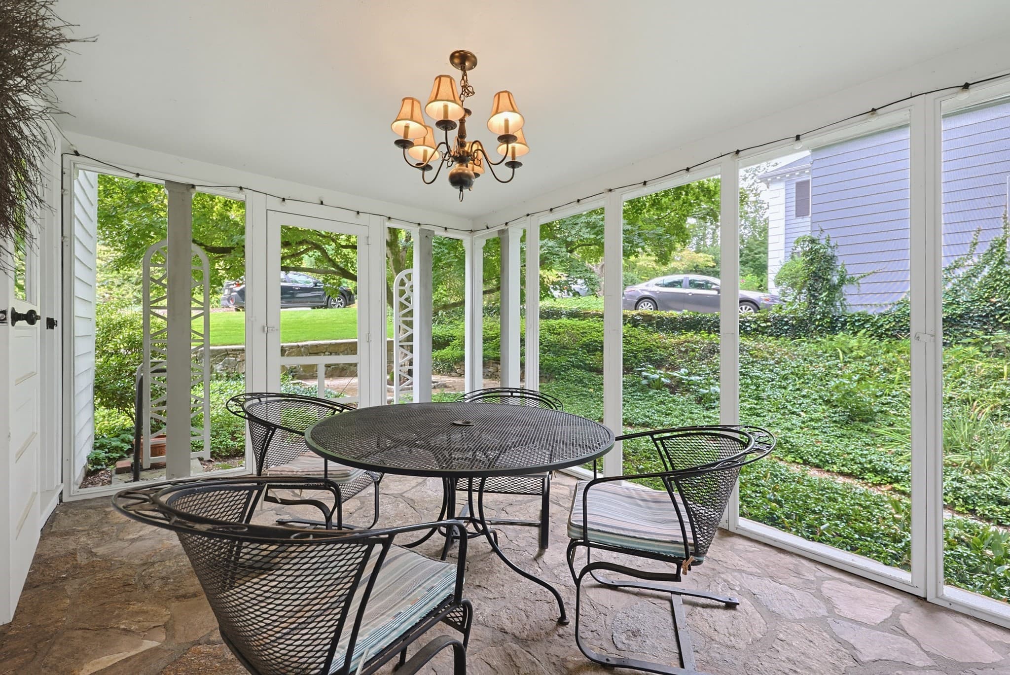 Single Family Residence at 28 Drury Ln, Worcester MA 01609, Worcester, photo 16 of 41