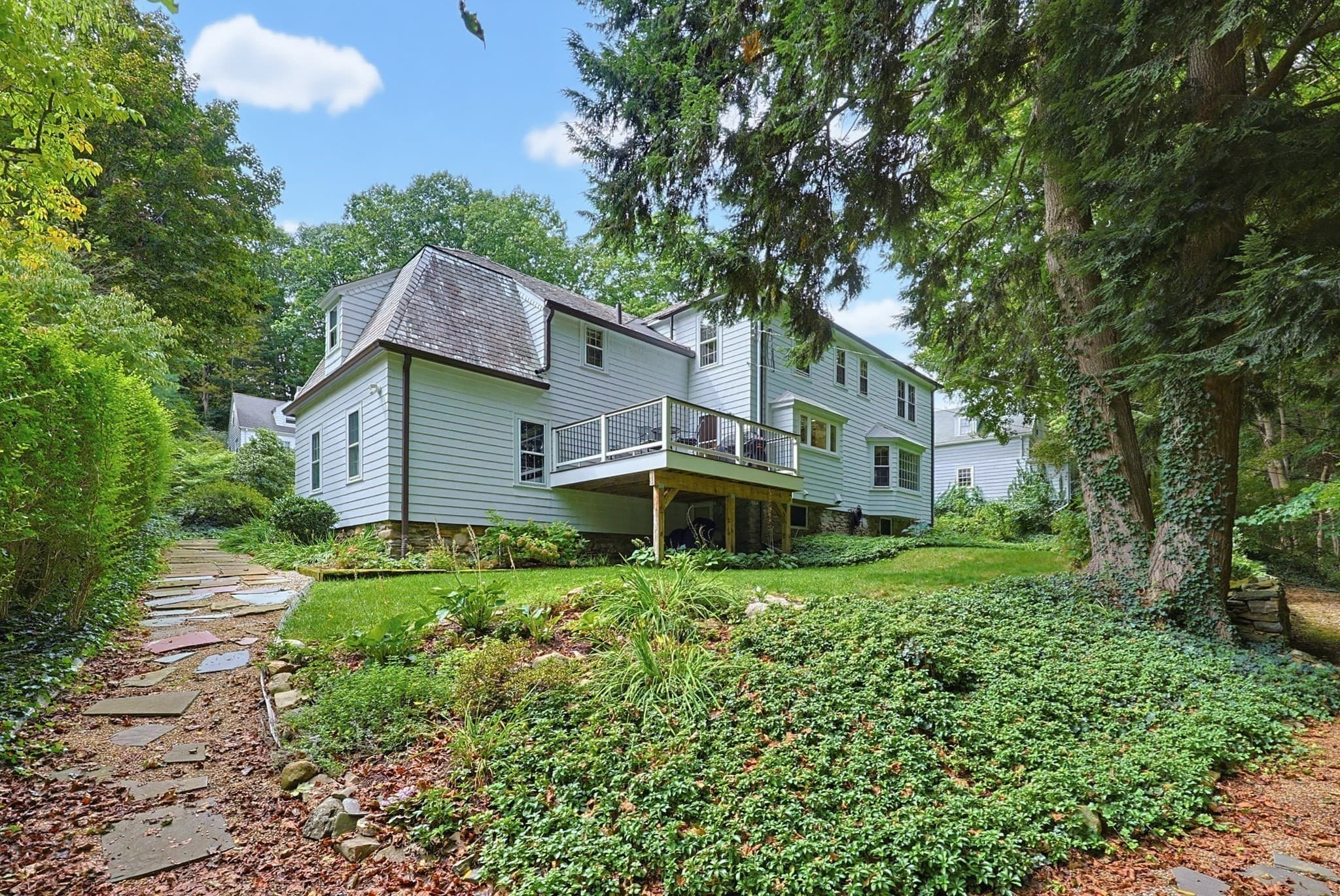 Single Family Residence at 28 Drury Ln, Worcester MA 01609, Worcester, photo 38 of 41