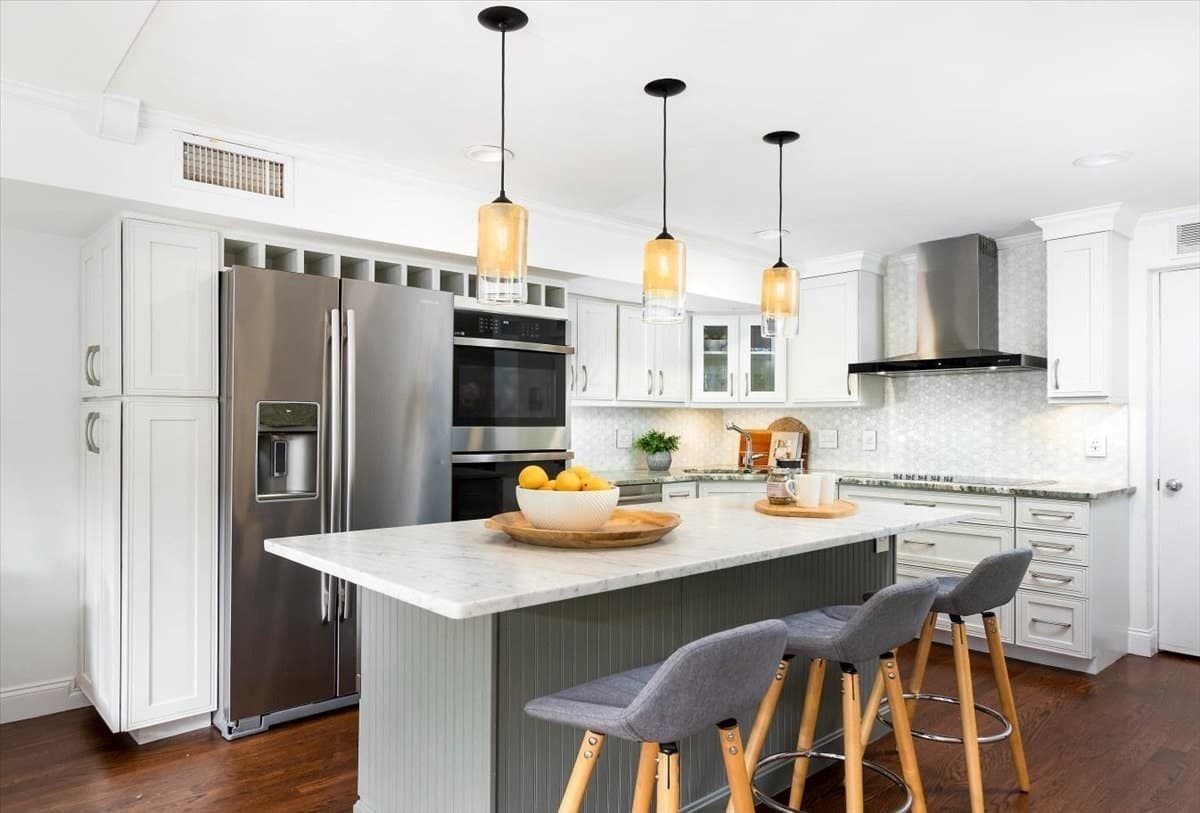 Condominium at 25 Dartmouth St # 1, Boston MA 02116, photo 2 of 15