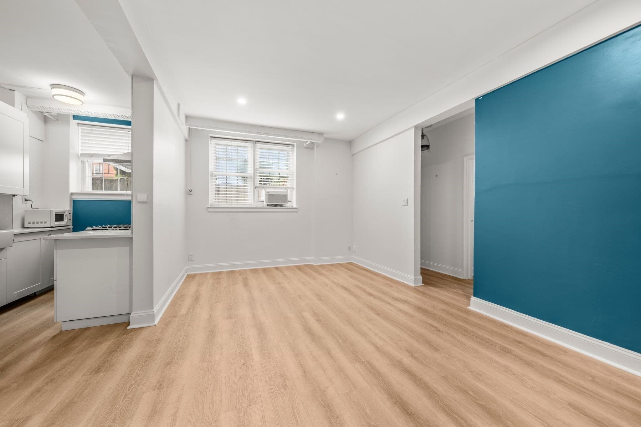 Condominium at 33 Lennon Ct # 43, Boston MA 02127, Boston, photo 2 of 18