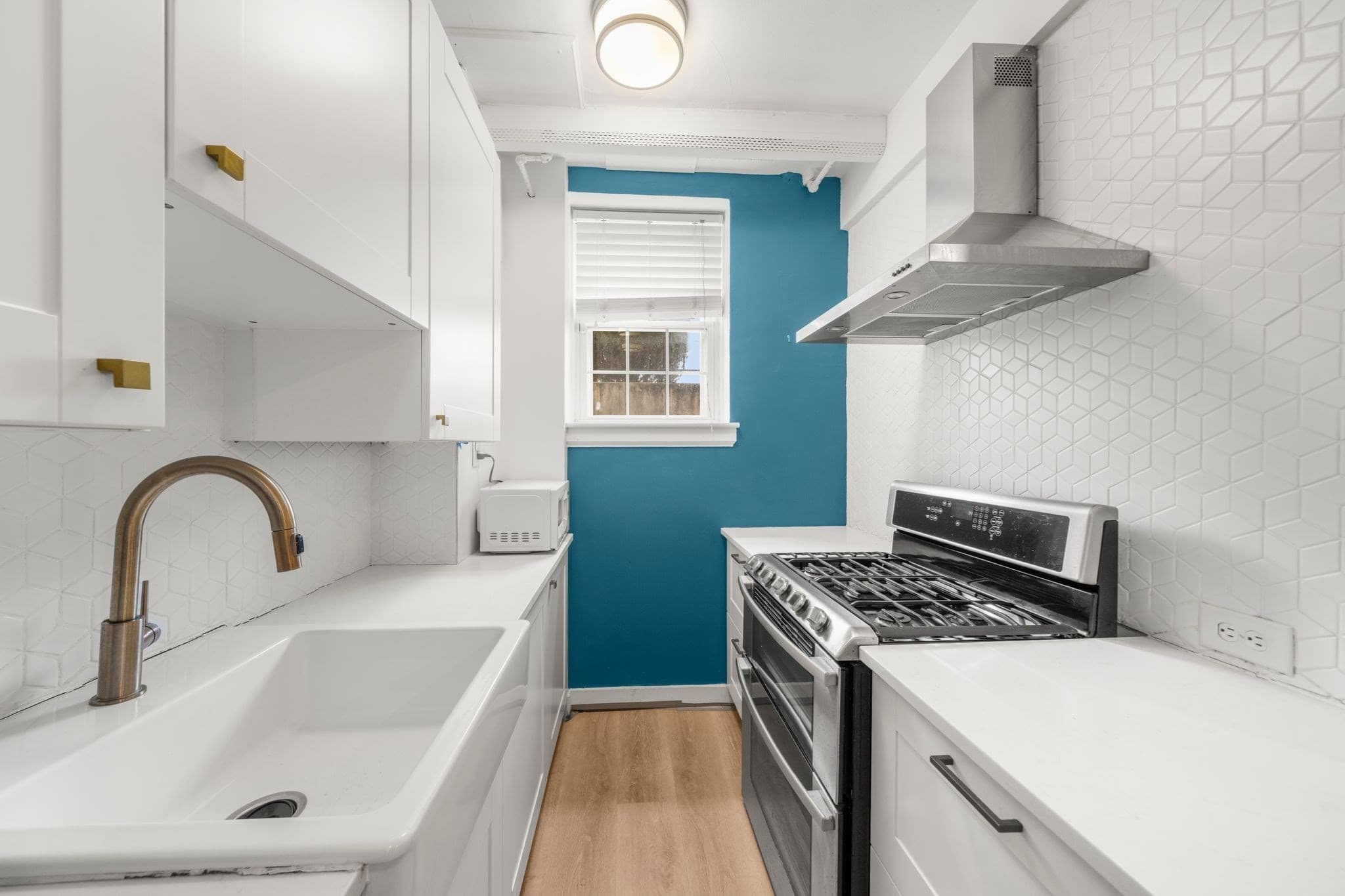 Condominium at 33 Lennon Ct # 43, Boston MA 02127, Boston, photo 4 of 18