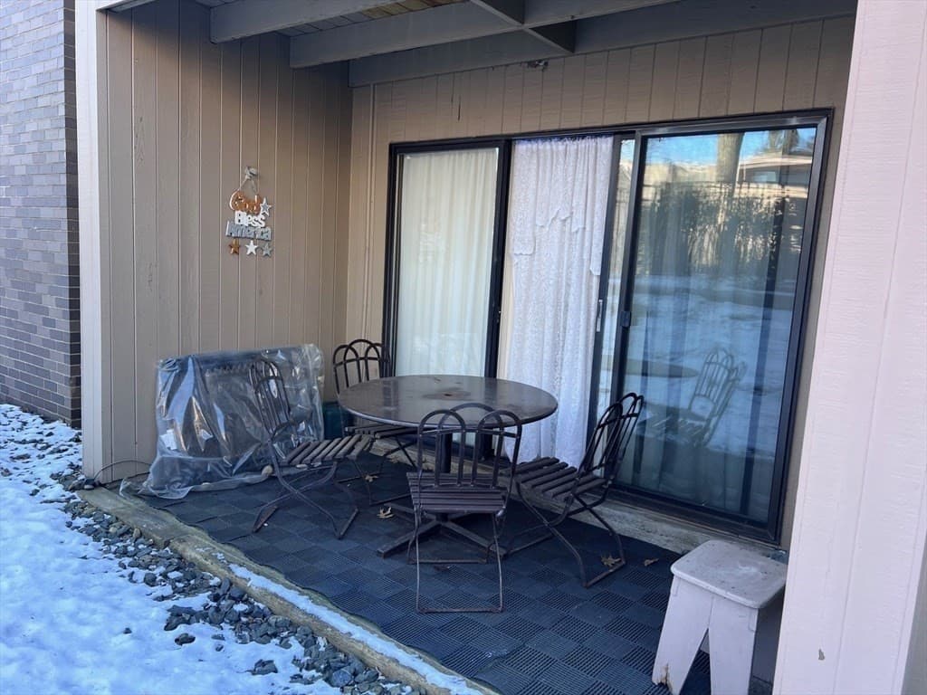 Condominium at 70 Shrewsbury Green # C, Shrewsbury MA 01545, Shrewsbury, photo 12 of 23