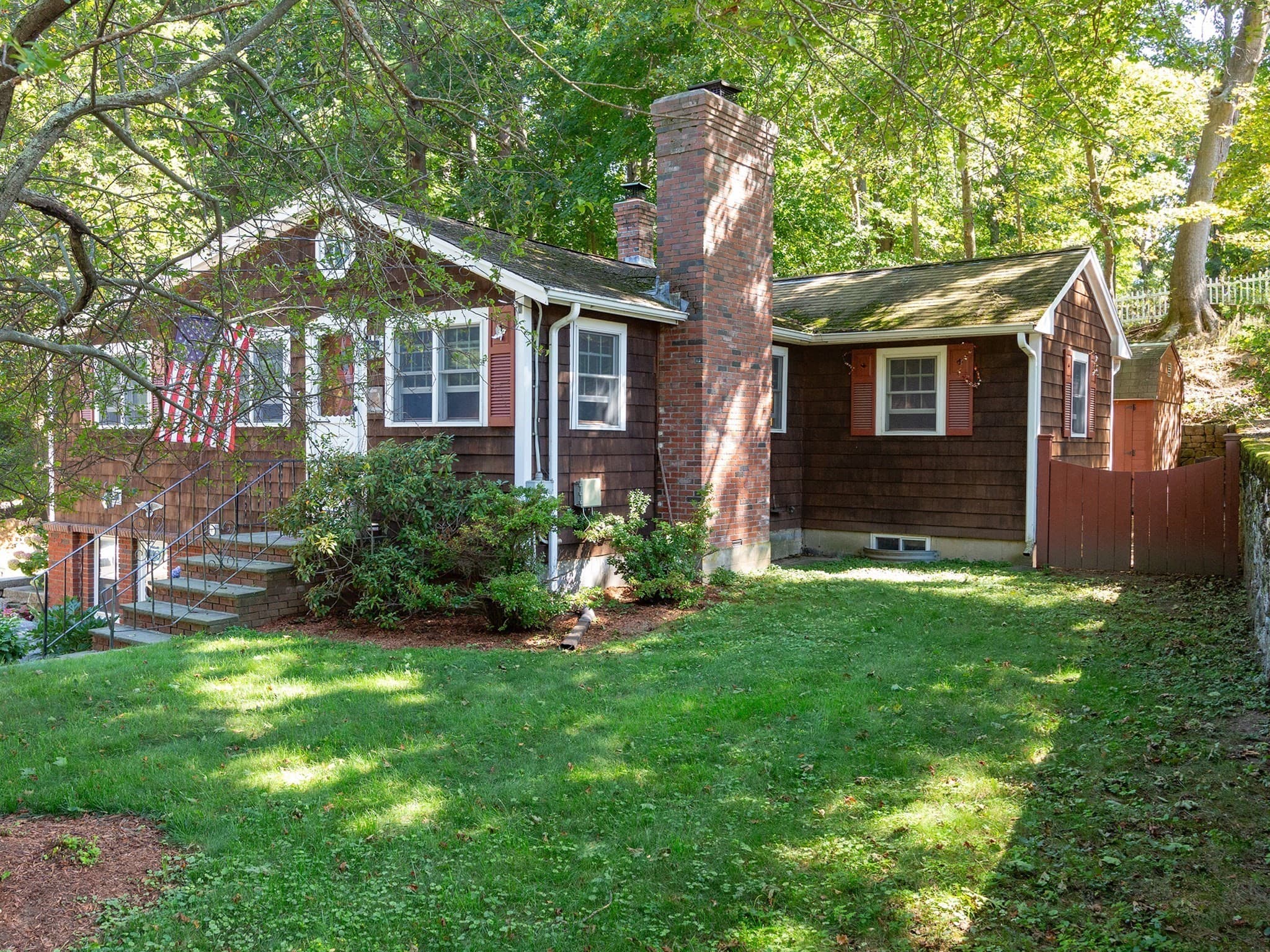5 Mansion Rd, Wayland MA 01778