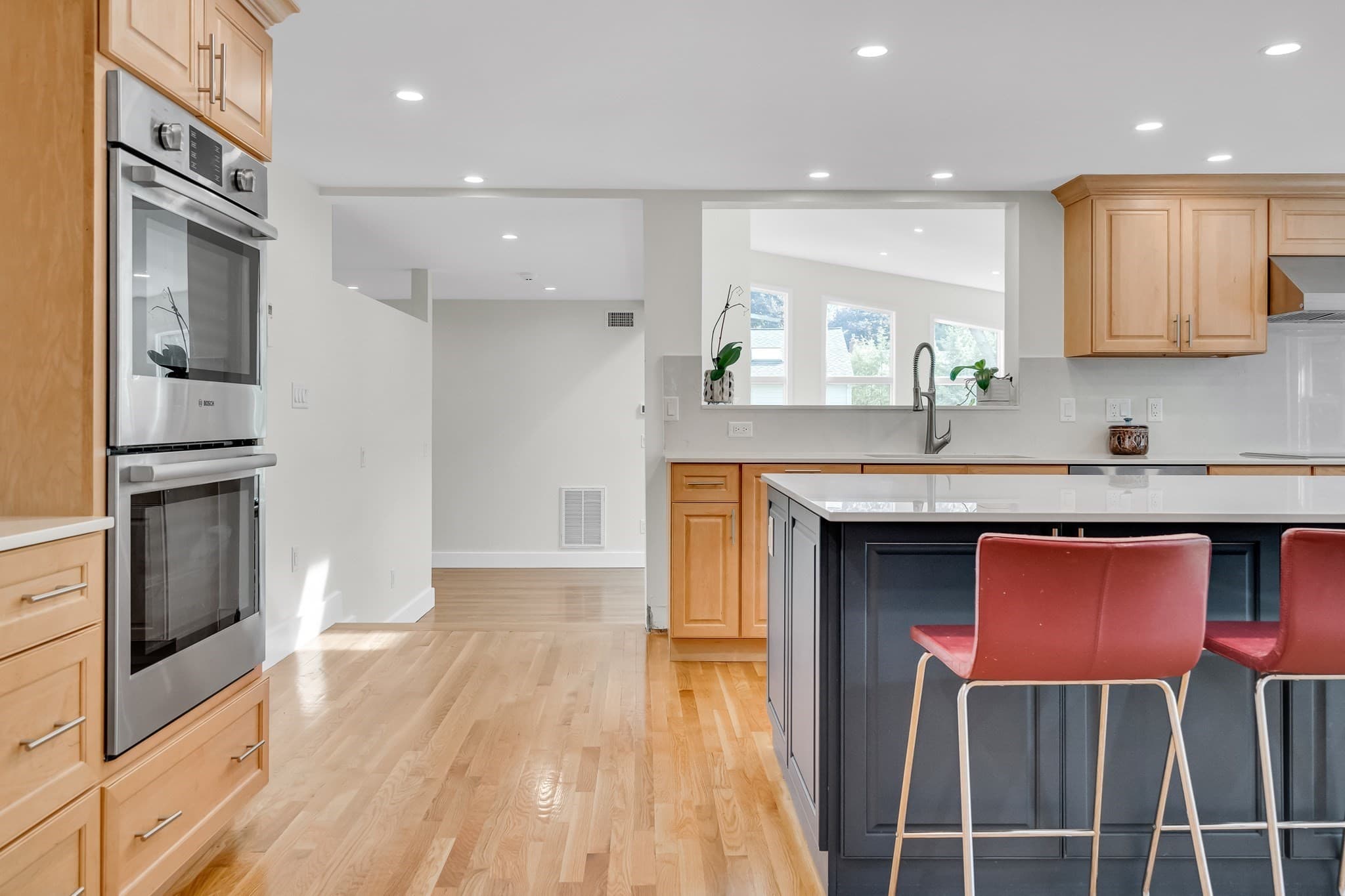 Single Family Residence at 1 Maureen Rd, Lexington MA 02420, Lexington, photo 13 of 39