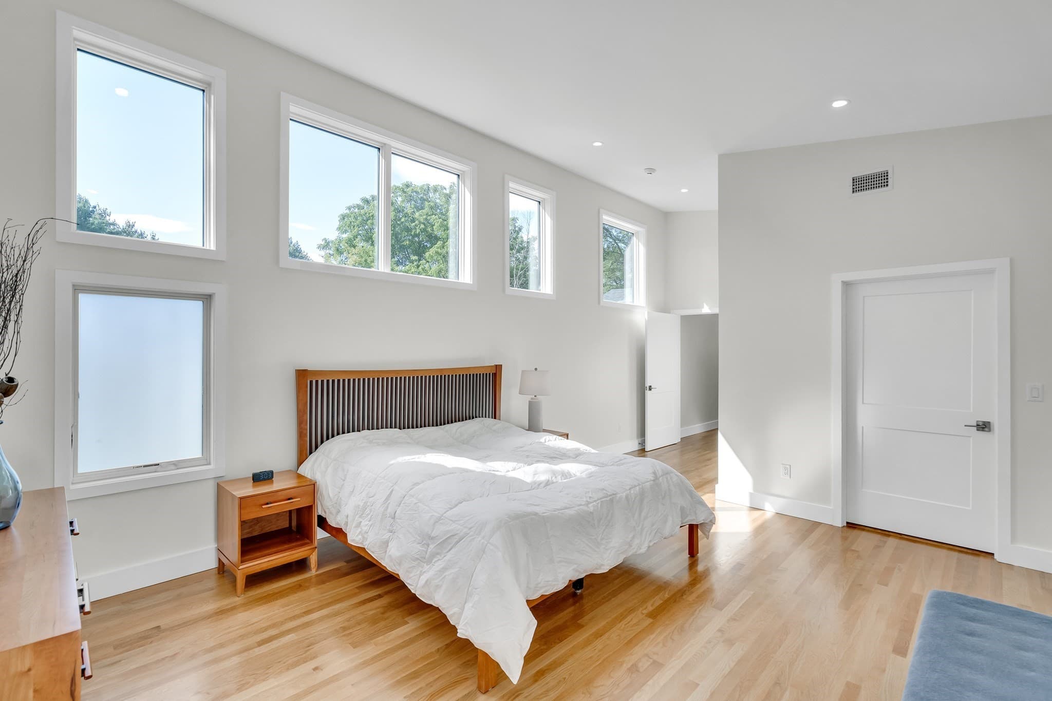 Single Family Residence at 1 Maureen Rd, Lexington MA 02420, Lexington, photo 17 of 39