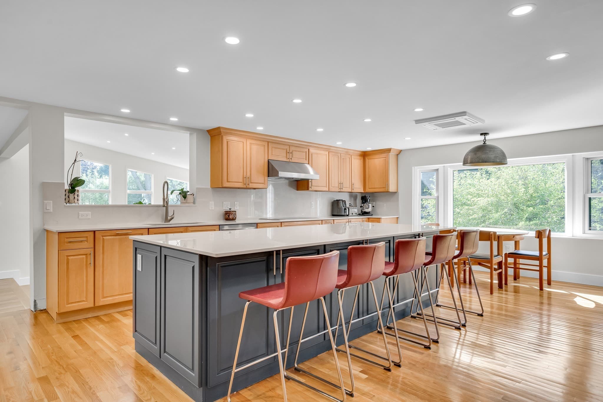 Single Family Residence at 1 Maureen Rd, Lexington MA 02420, Lexington, photo 9 of 39