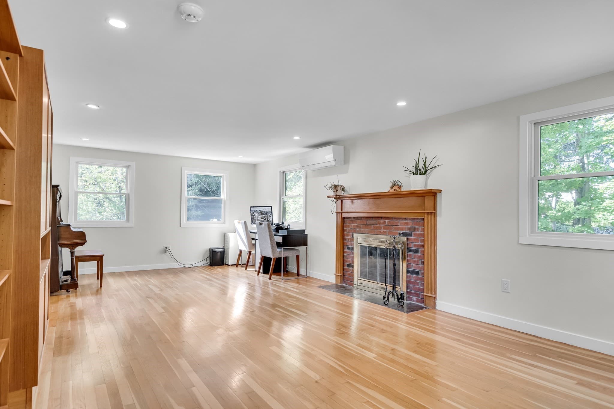 Single Family Residence at 1 Maureen Rd, Lexington MA 02420, Lexington, photo 24 of 39