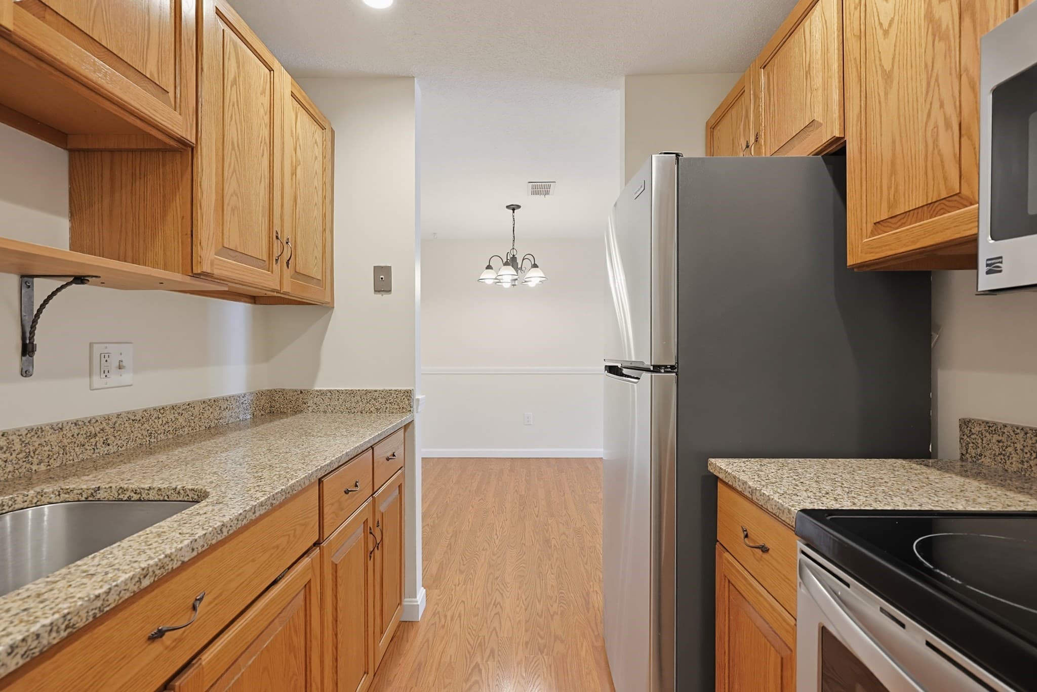 Condominium at 805 Franklin Crossing Road # 5, Franklin MA 02038, Franklin, photo 12 of 31