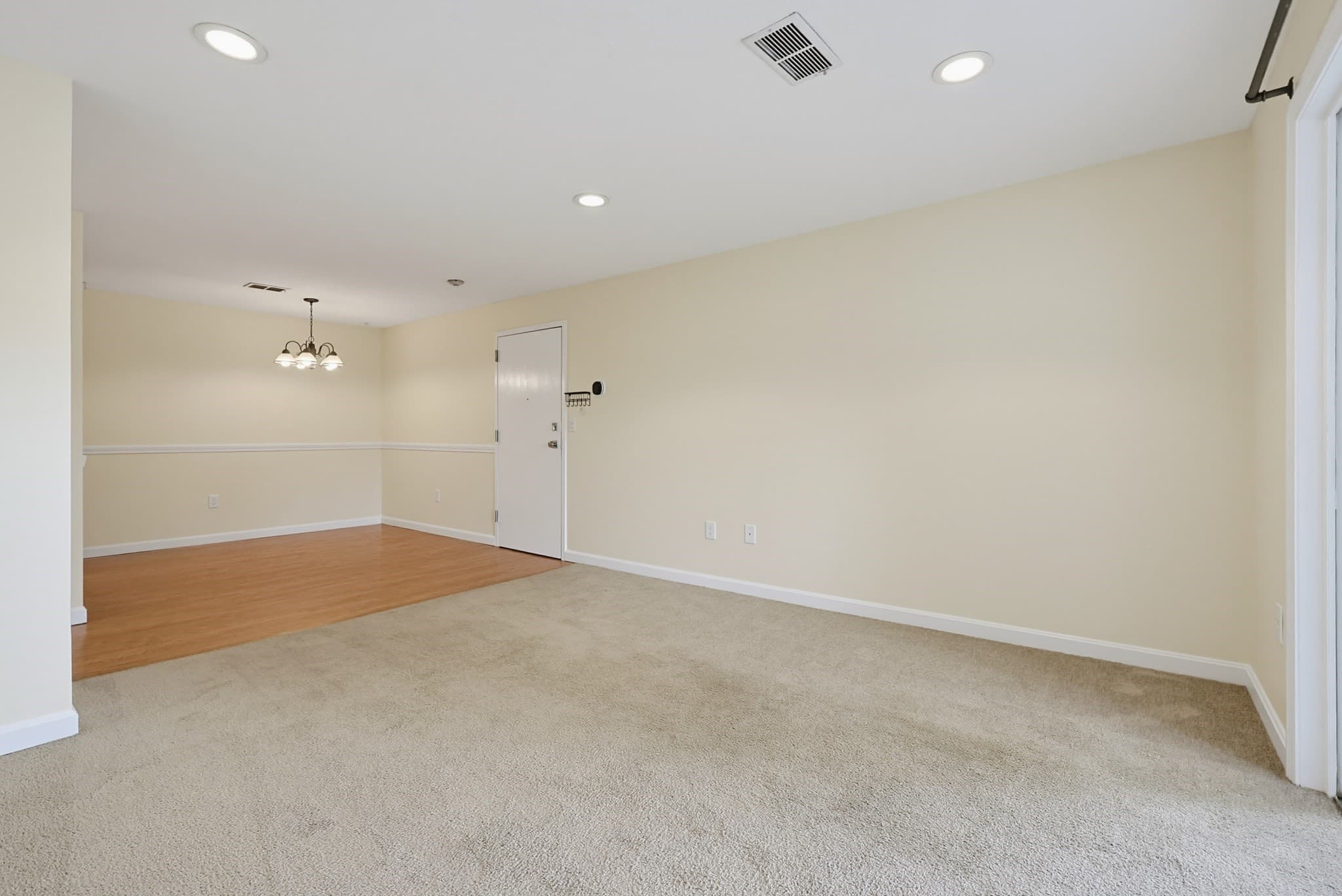 Condominium at 805 Franklin Crossing Road # 5, Franklin MA 02038, Franklin, photo 7 of 31