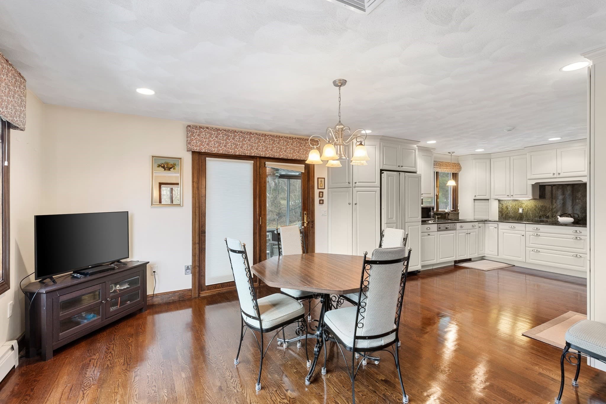 Single Family Residence at 5 Willson Rd, Salem MA 01970, Salem, photo 12 of 32