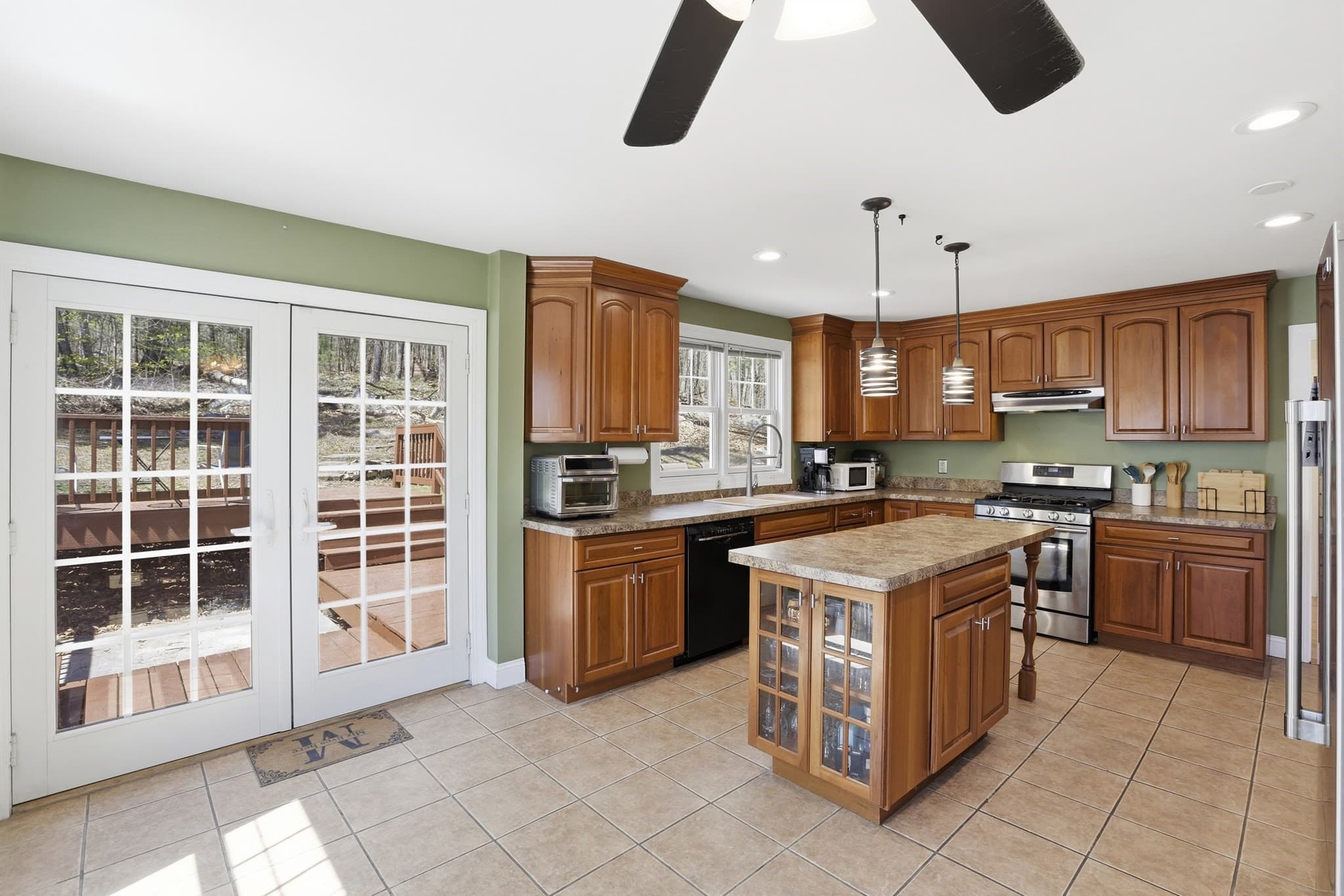 Single Family Residence at 145 Boylston Cir, Shrewsbury MA 01545, Shrewsbury, photo 14 of 29